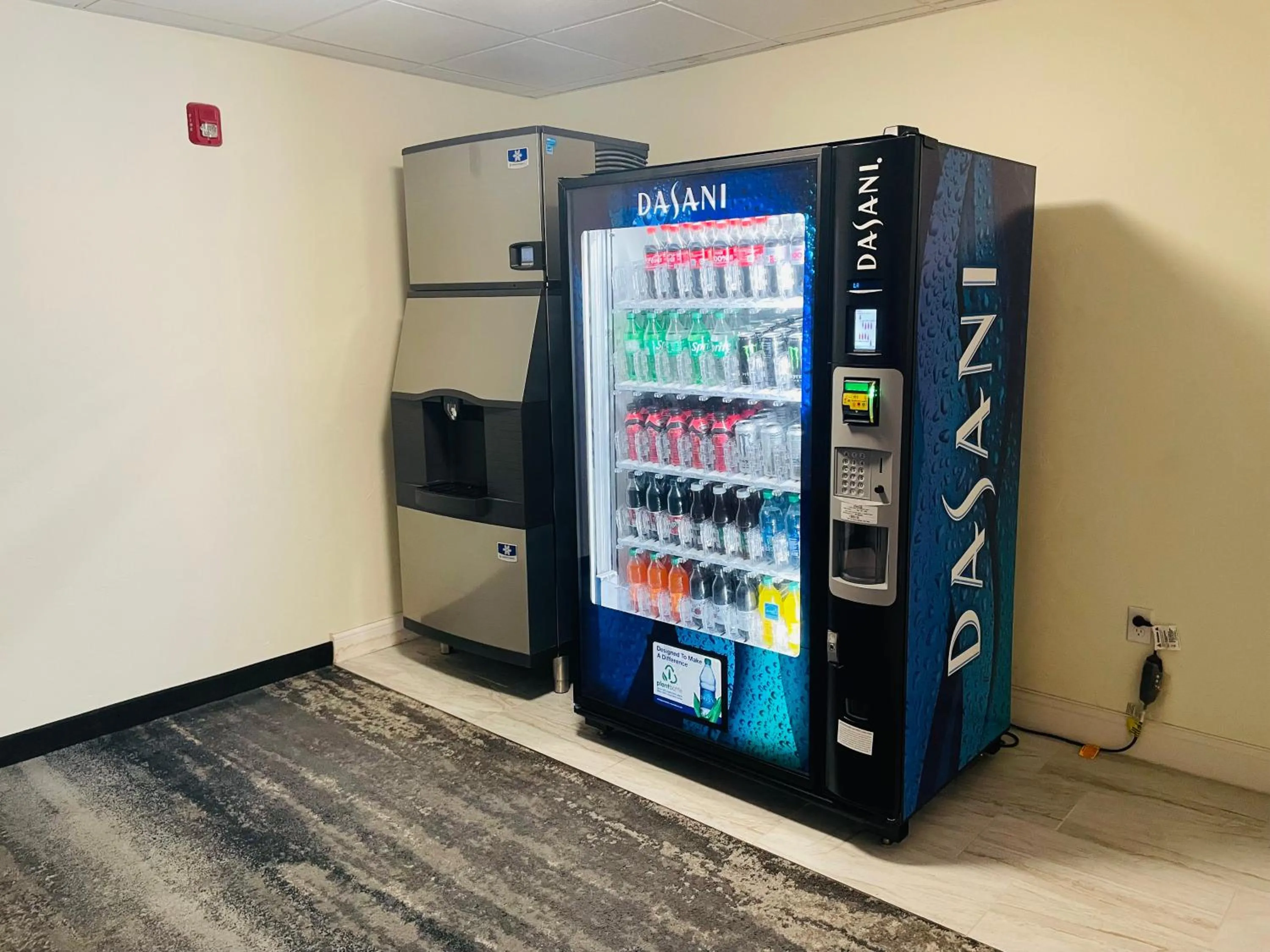 Food and drinks in FairBridge Inn & Suites Cuero