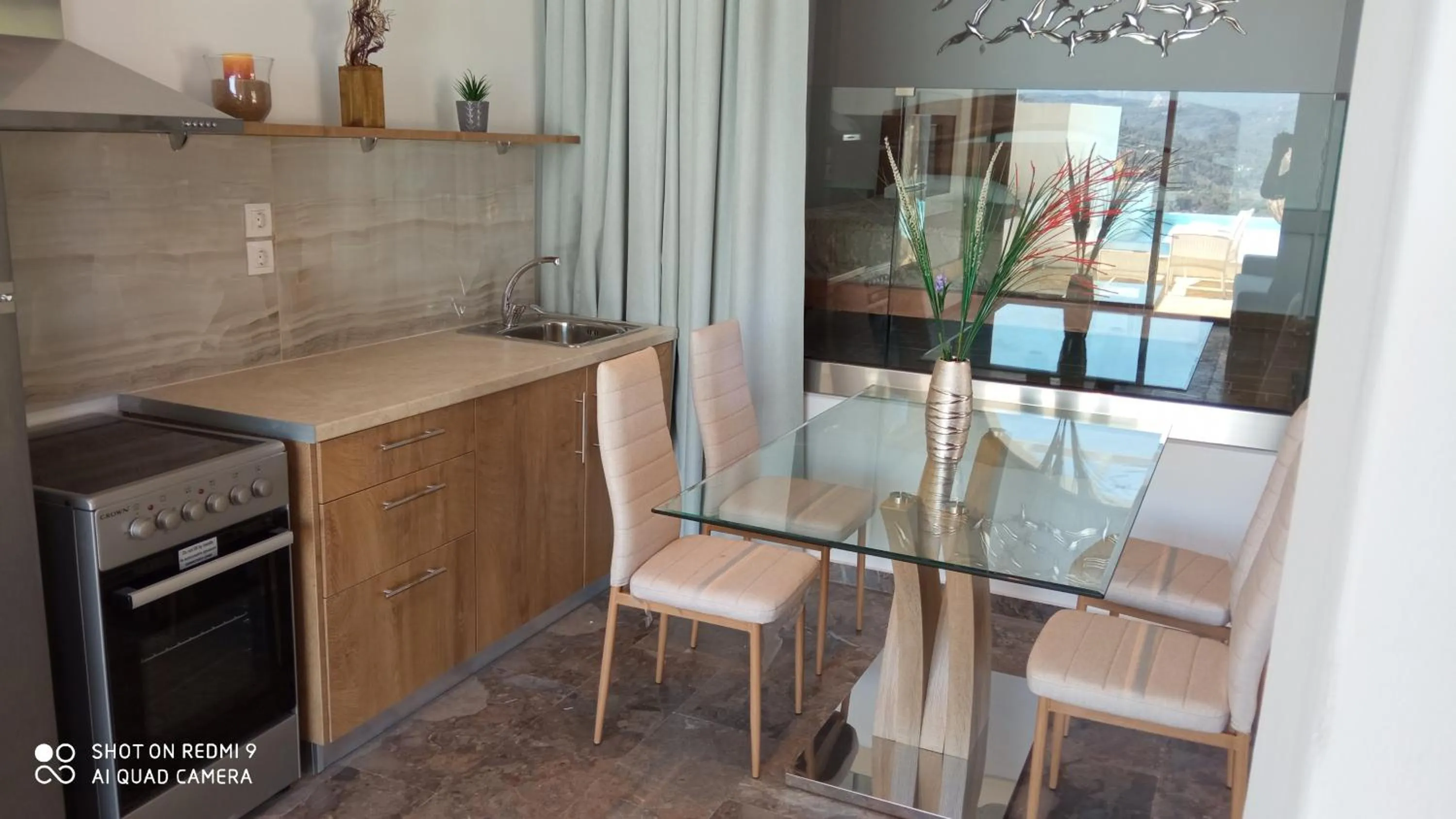 Dining area in Zeus Throne Suites