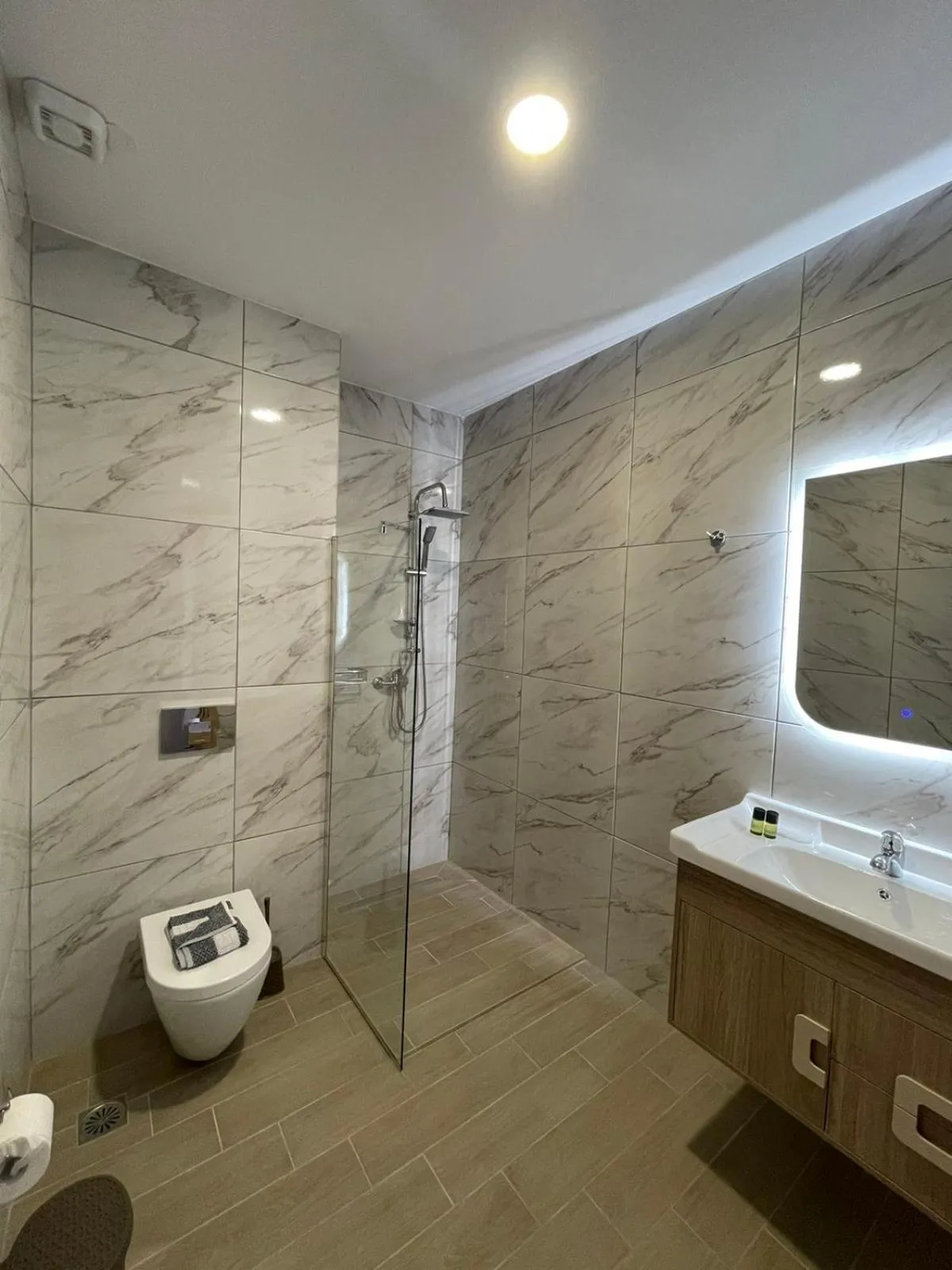 Shower in Zeus Throne Suites