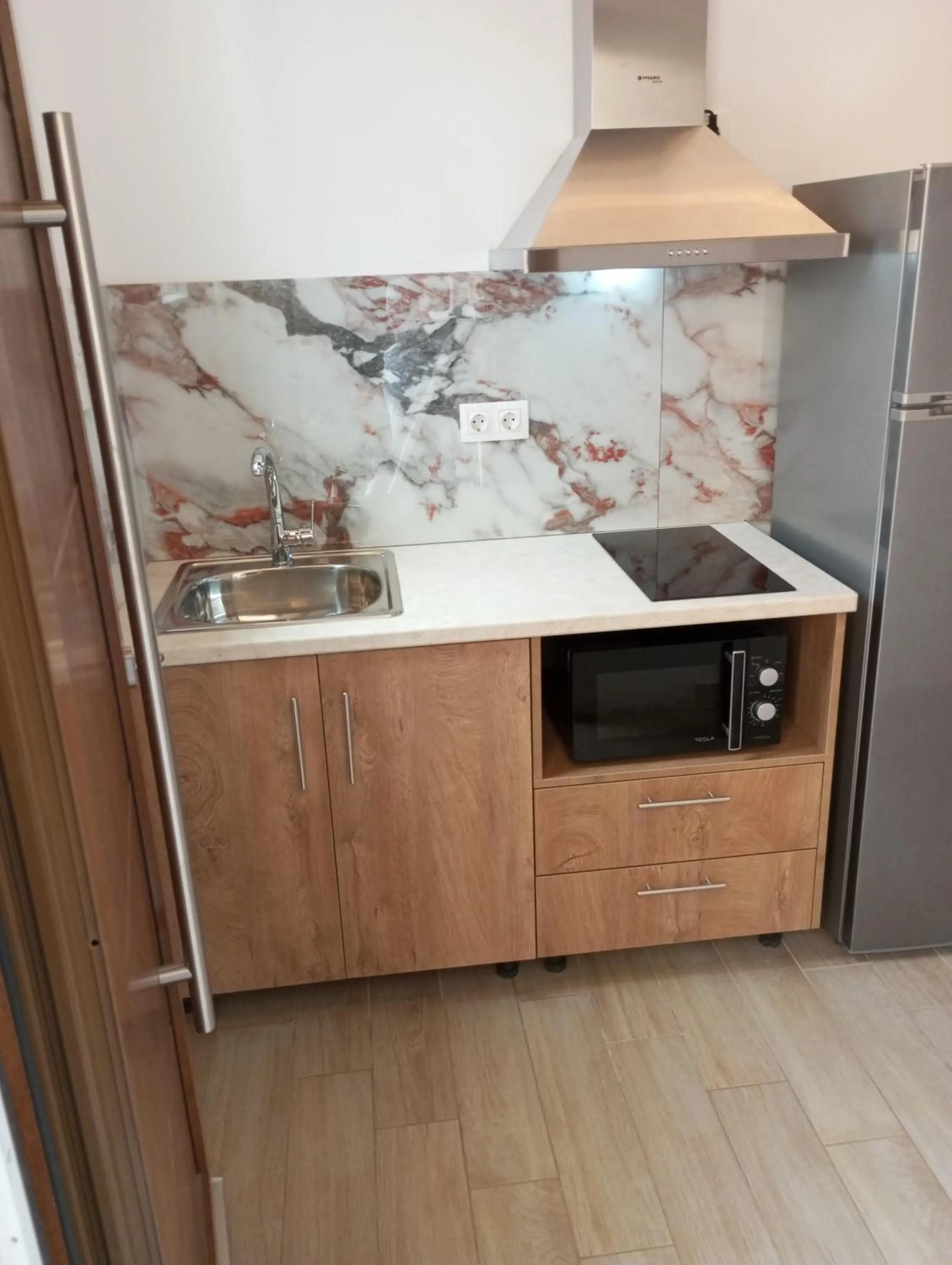 Kitchen or kitchenette in Zeus Throne Suites