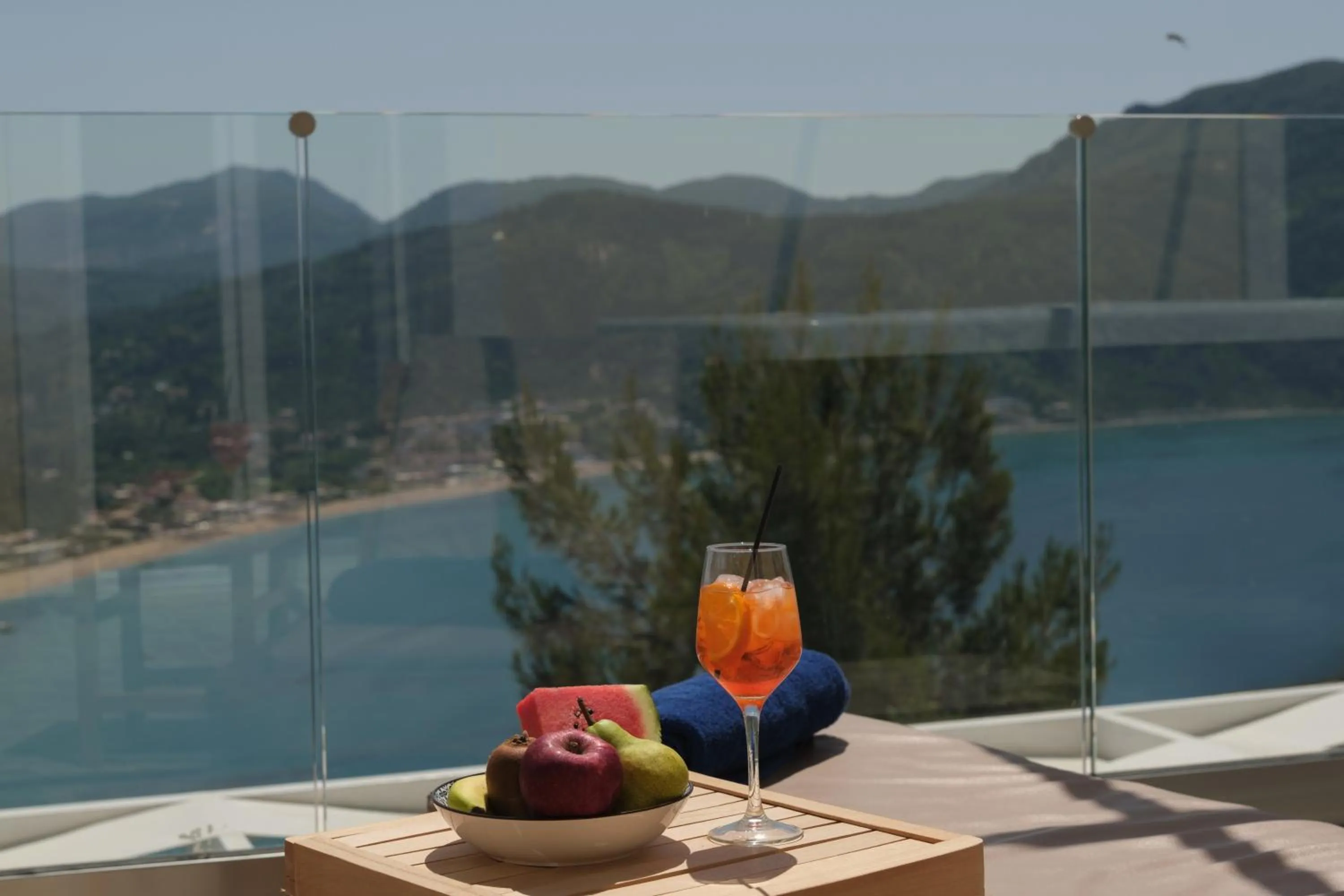 Natural landscape in Zeus Throne Suites