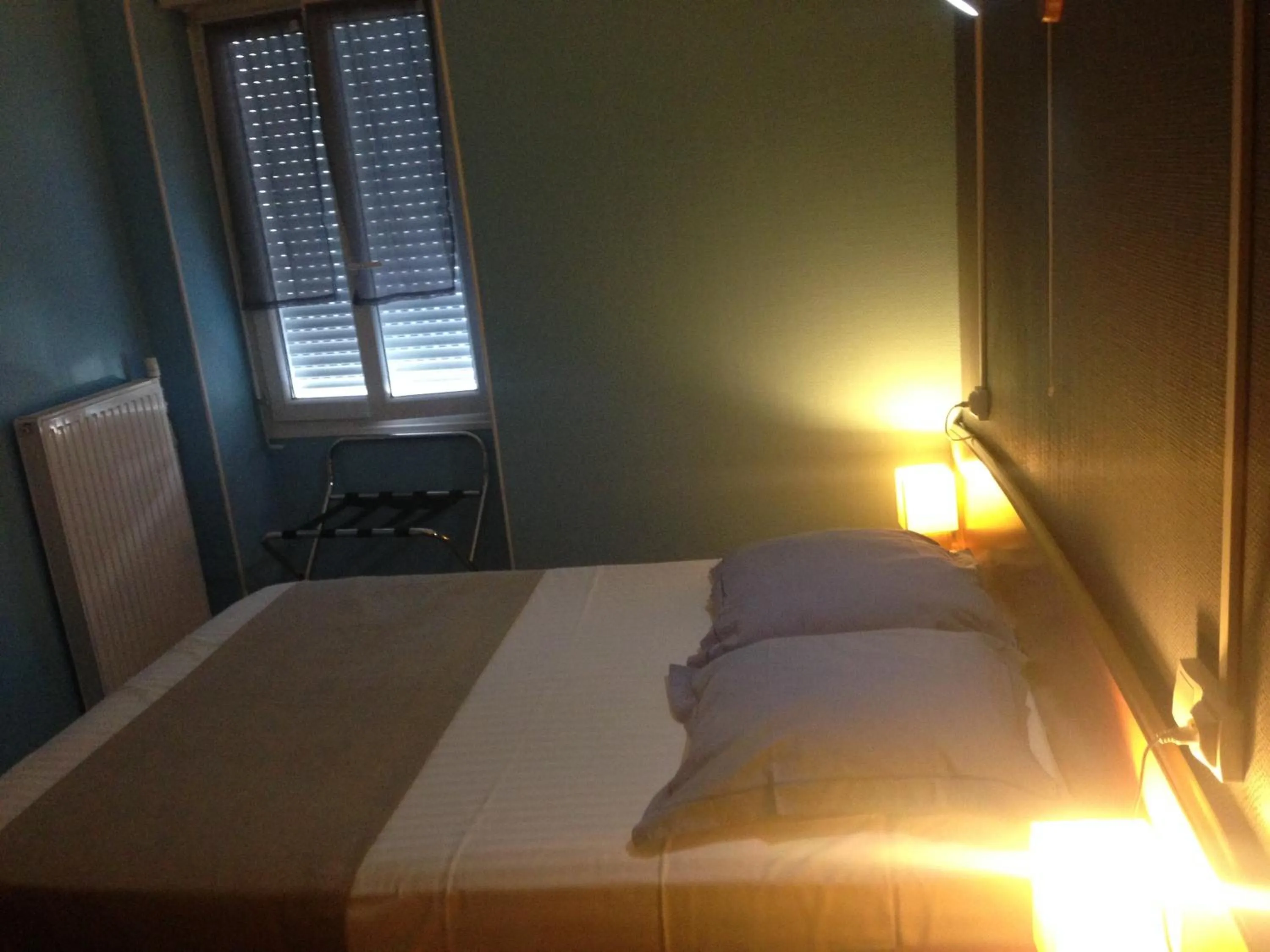 Bedroom, Bed in Hôtel Thermidor