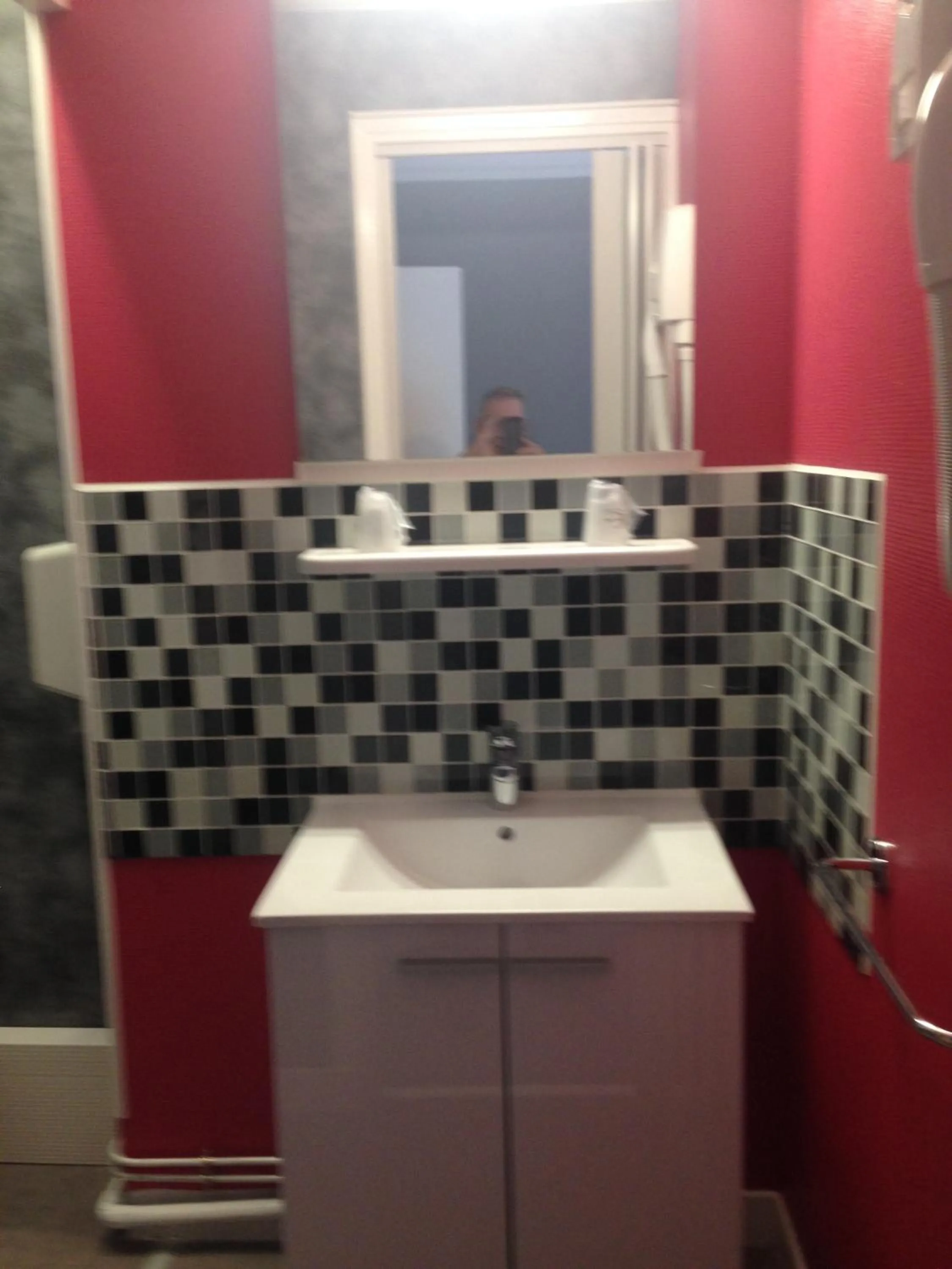 Bathroom in Hôtel Thermidor