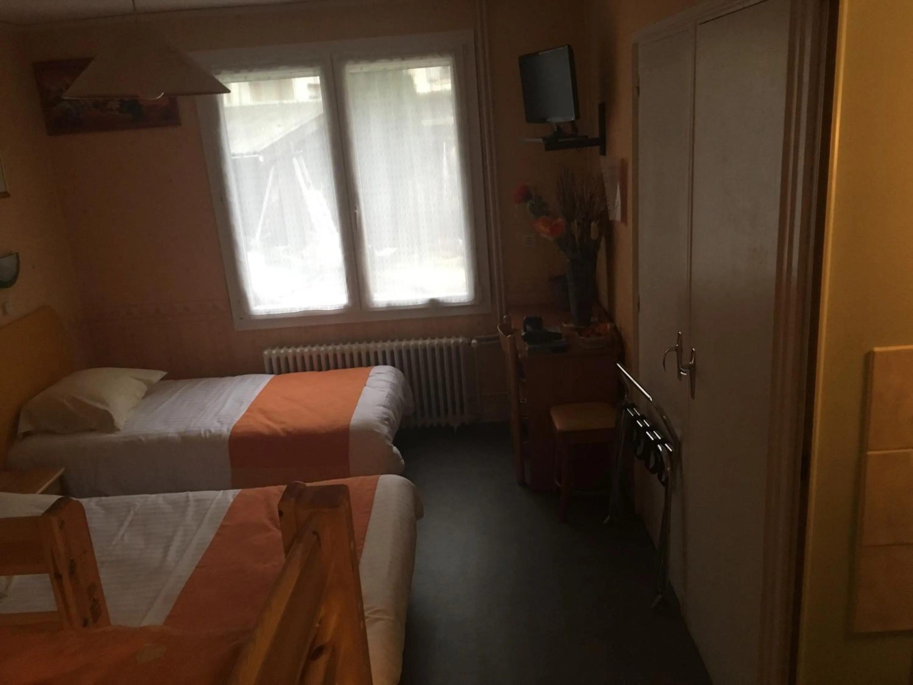 Bed in Hôtel Thermidor