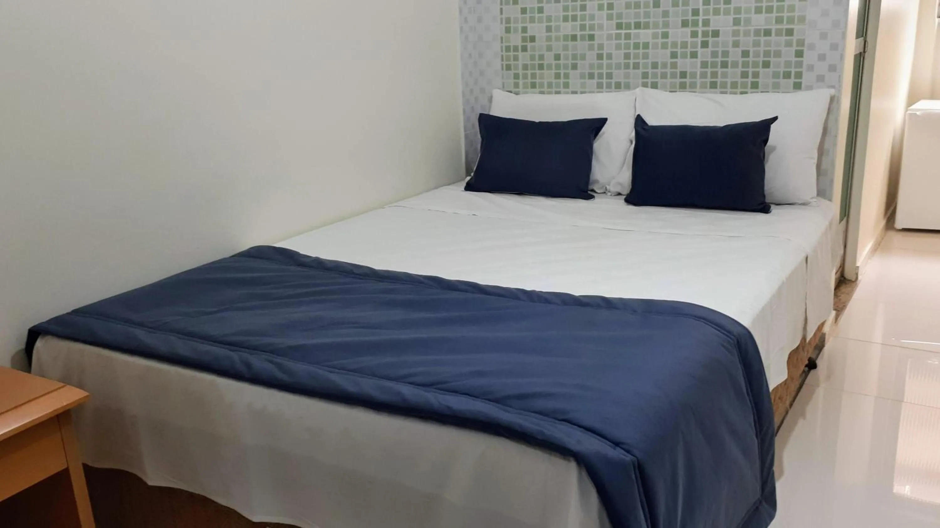 Photo of the whole room, Bed in Hotel Único