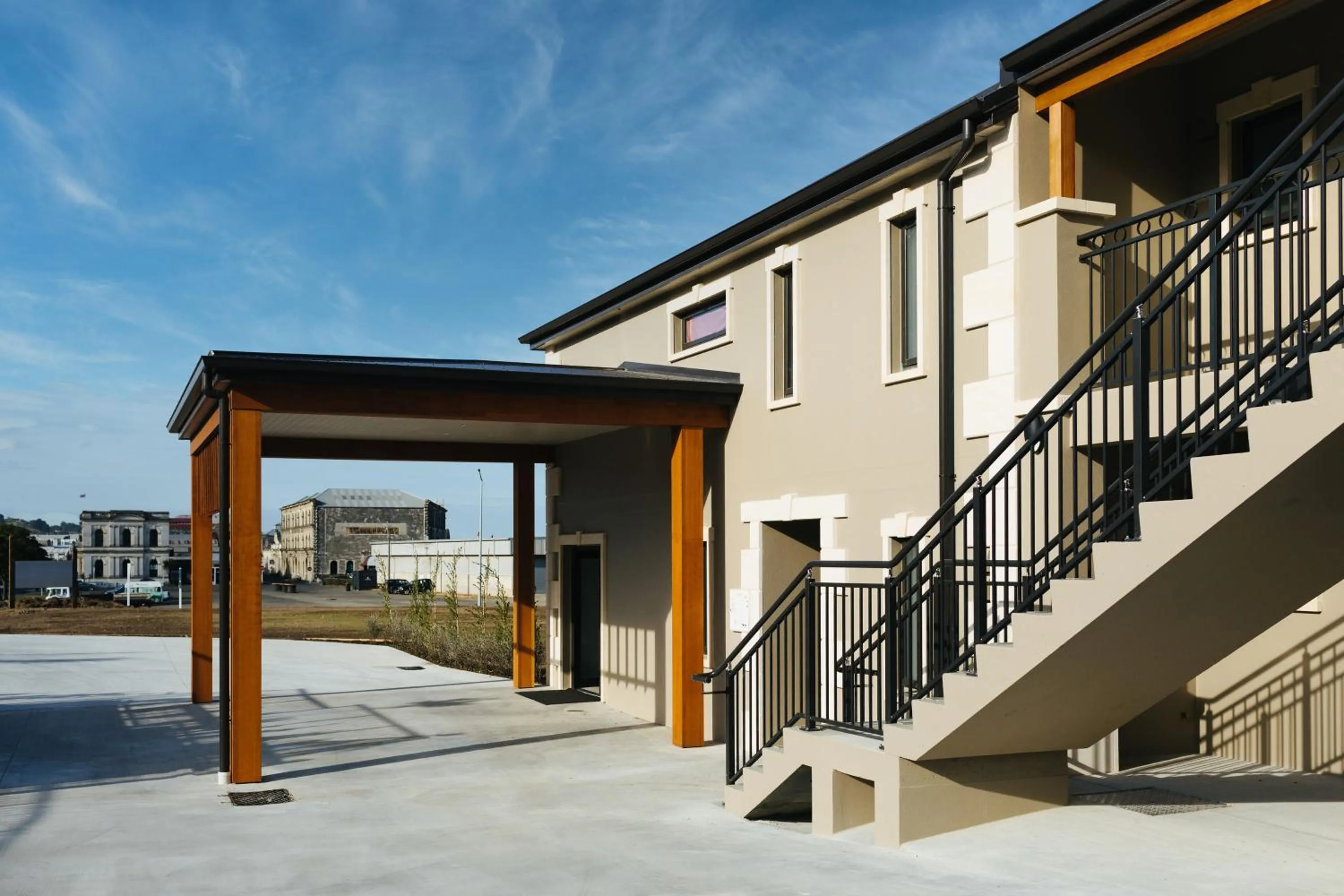 Property building in Mariner Suites