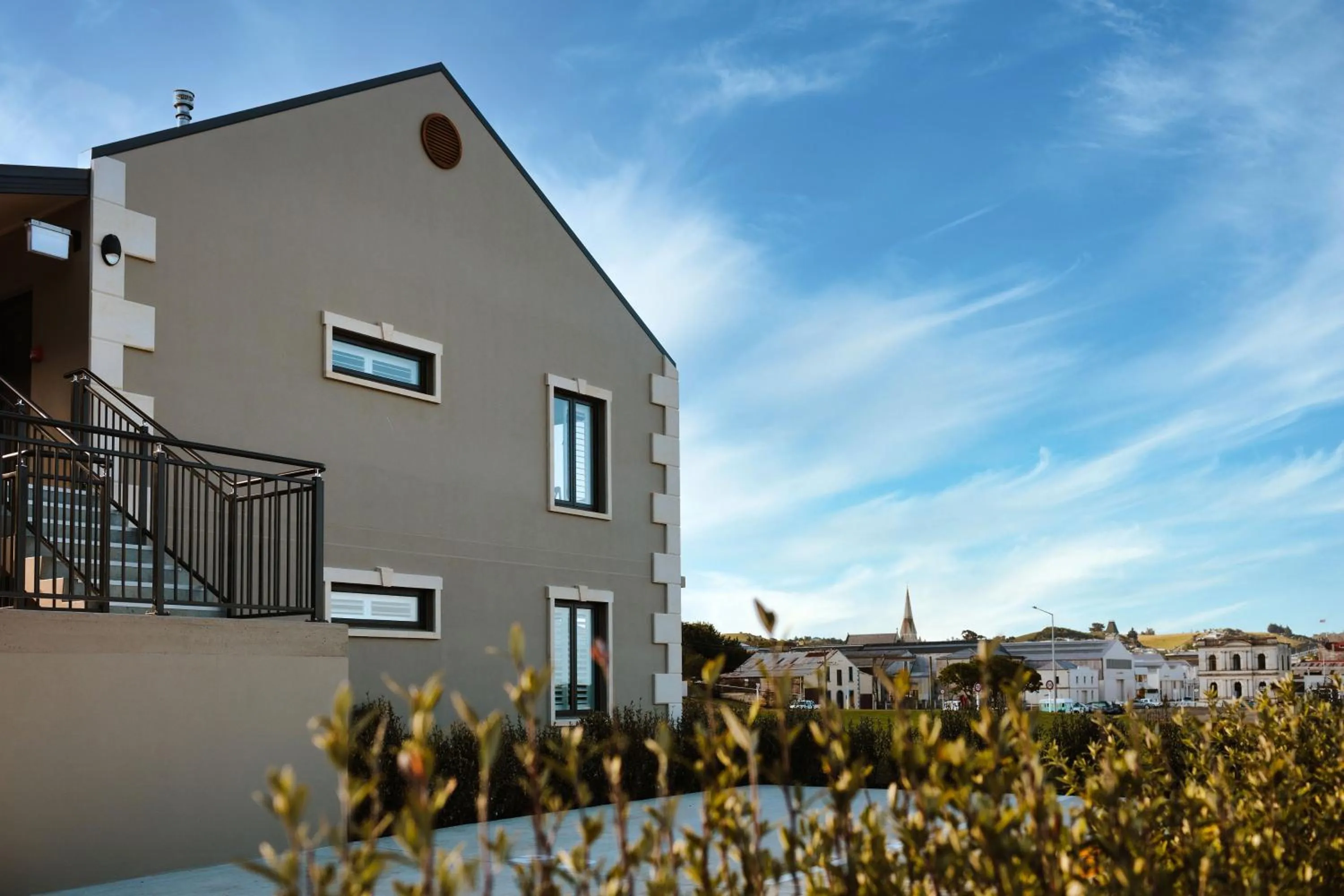 Property building in Mariner Suites