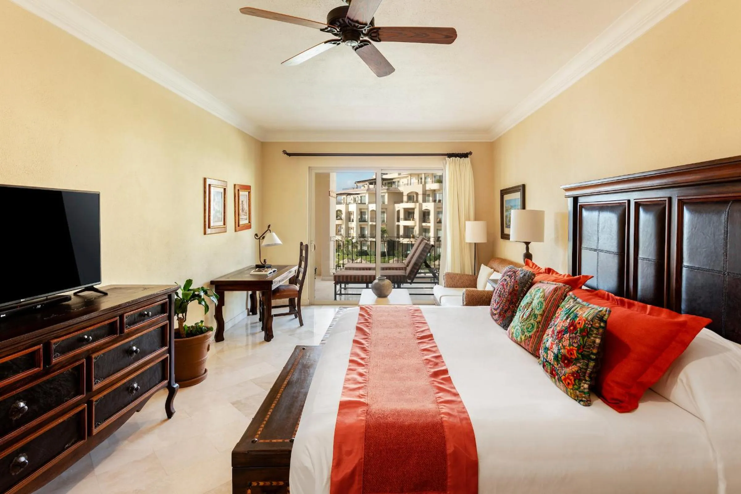 Bed in Villa La Estancia - Medano Beach Villas