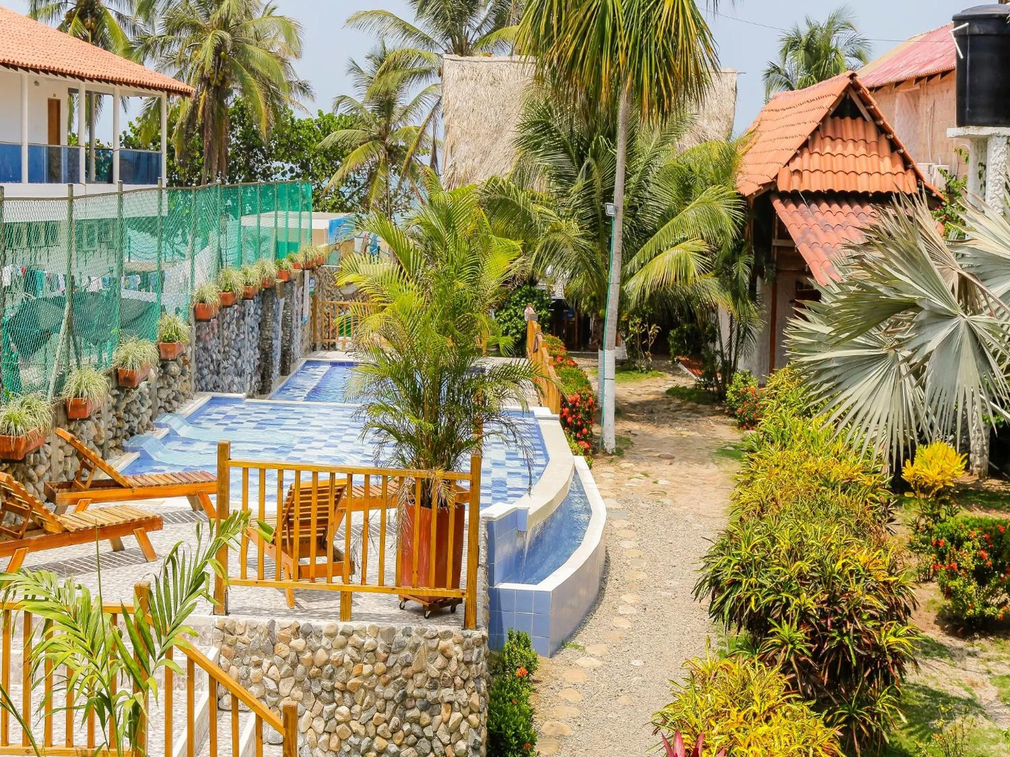Swimming pool in Praba Hostel