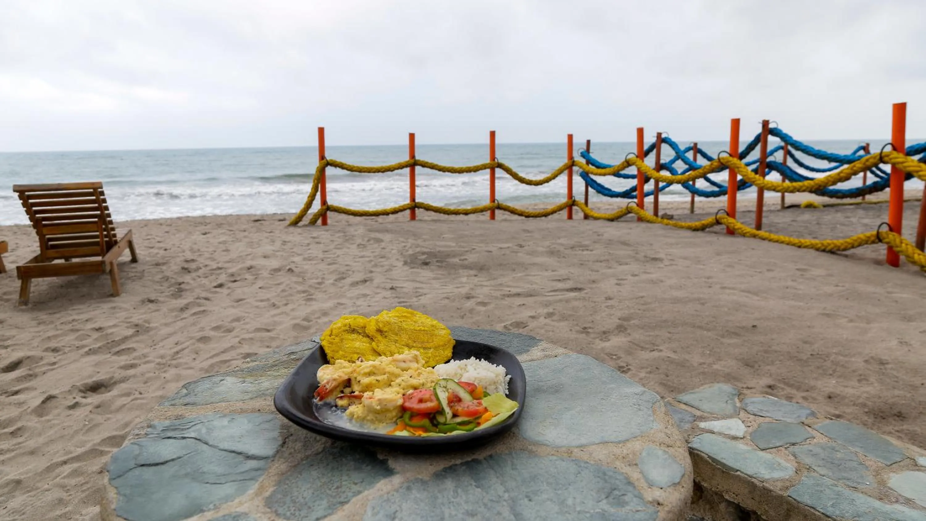 Food in Praba Hostel