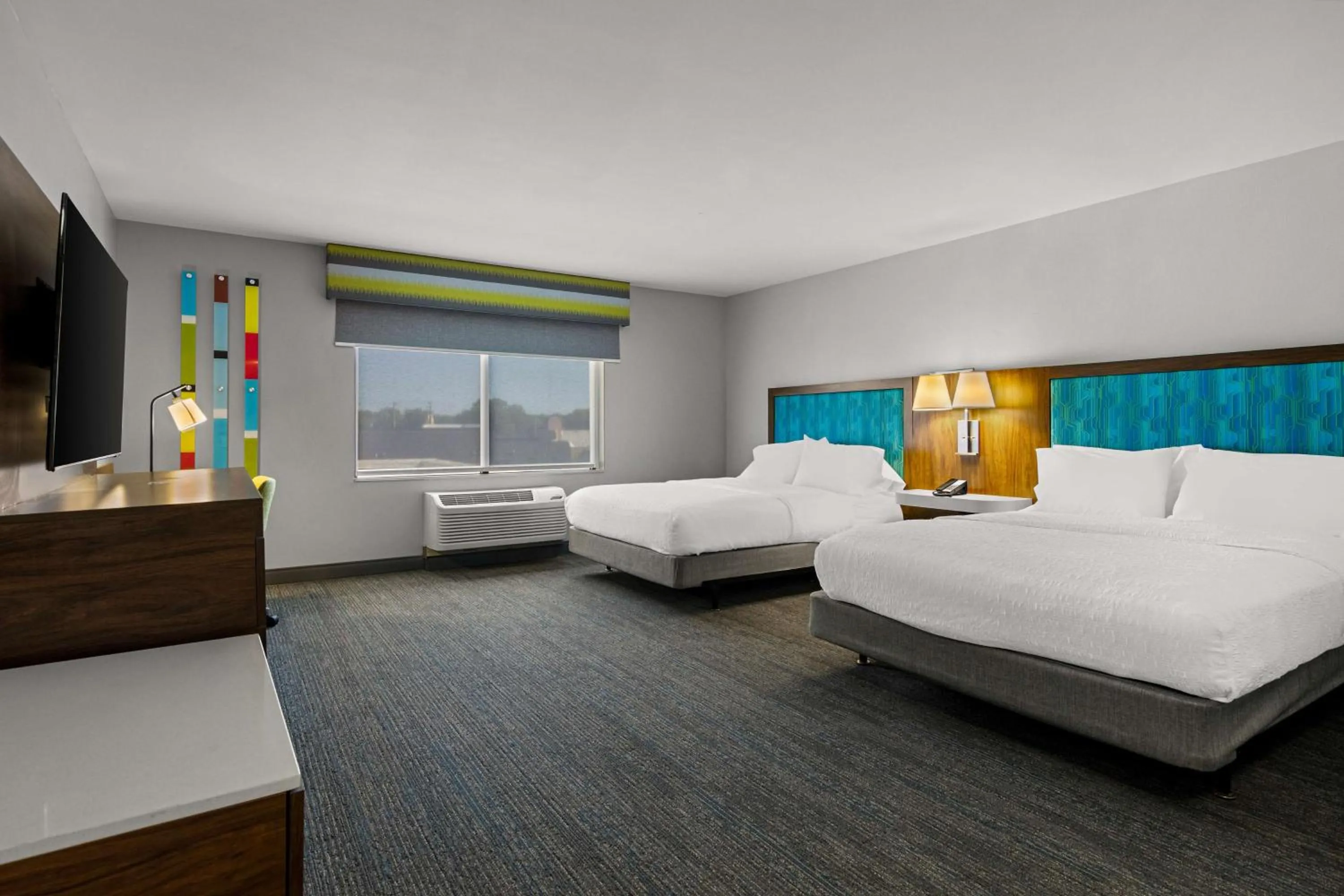 Bed in Hampton Inn & Suites Schererville