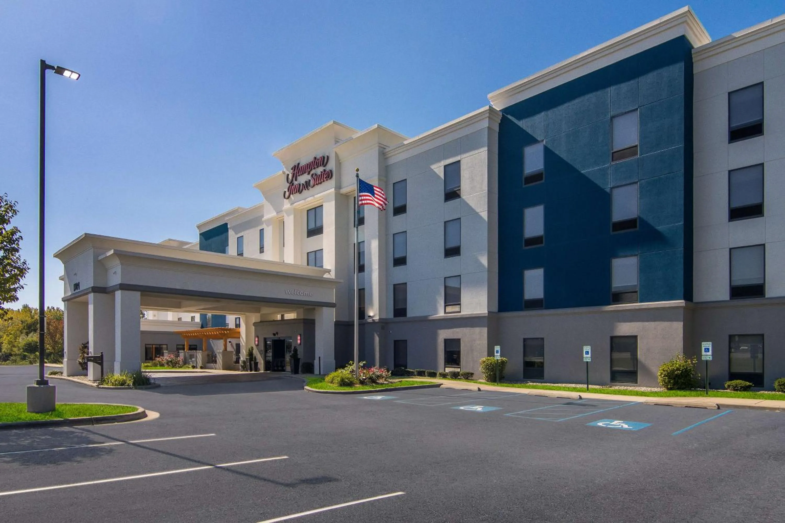 Property building in Hampton Inn & Suites Schererville