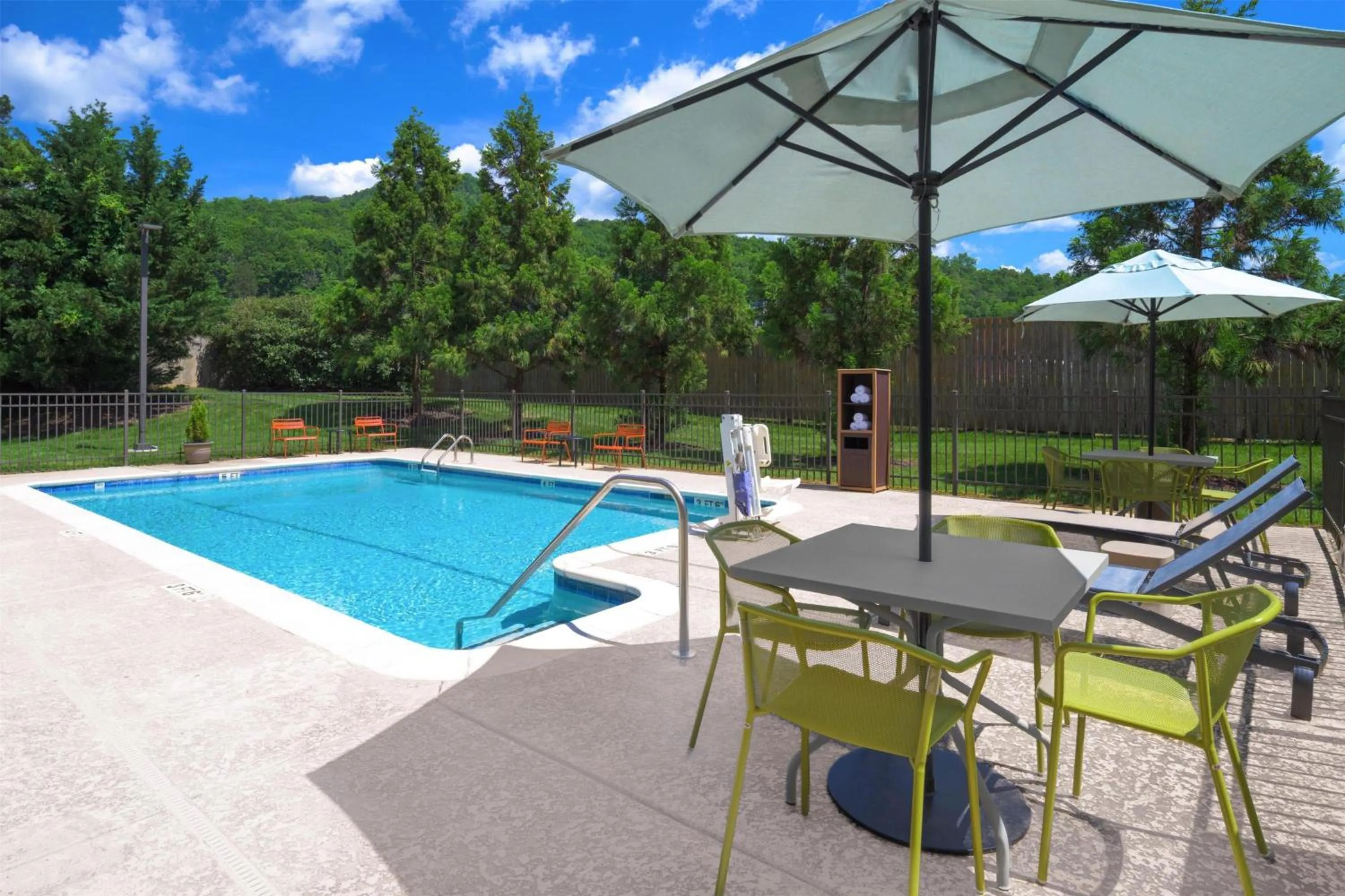 Pool view in Hampton Inn Kimball