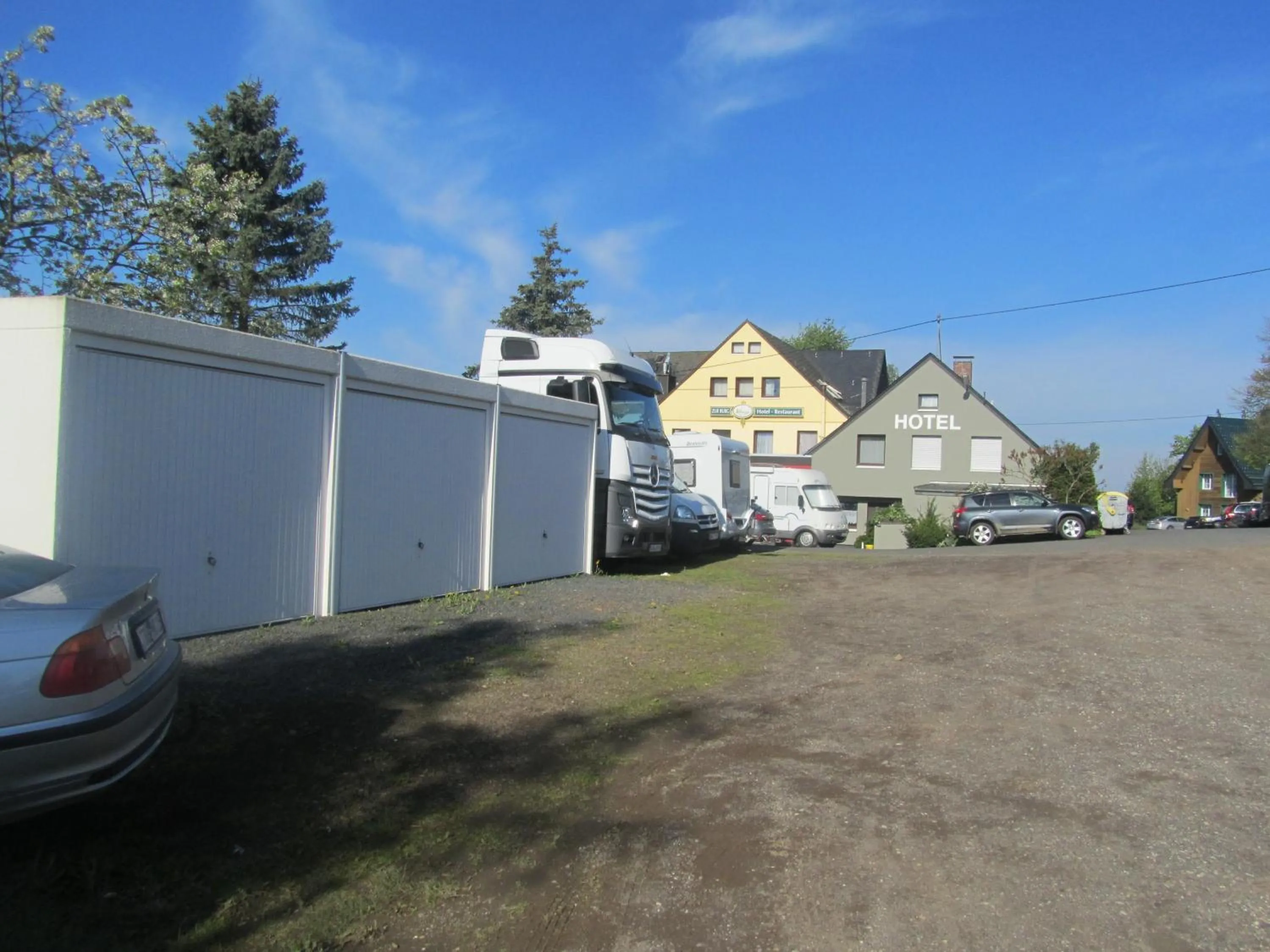 Facade/entrance in Hotel zur Burg Nürburg