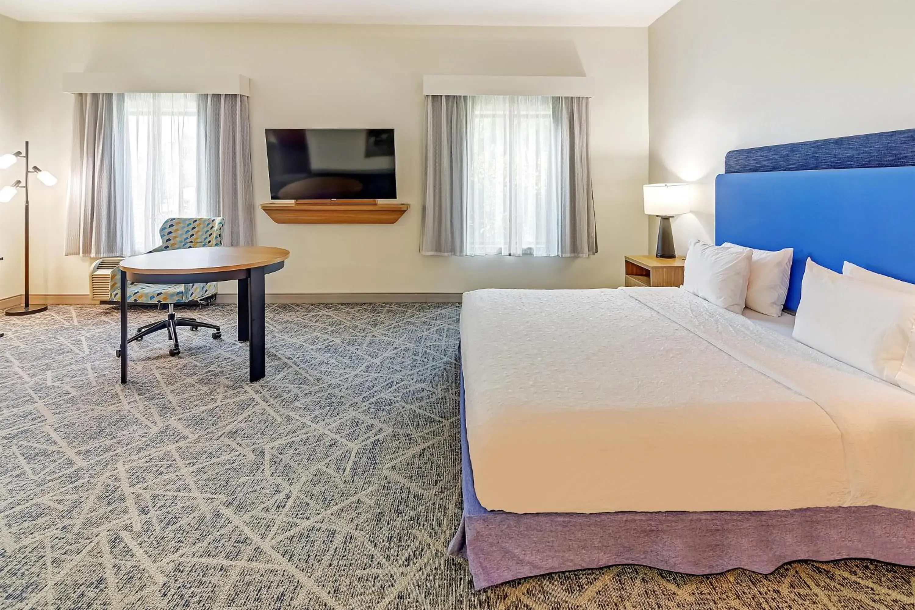 King Studio Suite - Non Smoking in Hampton Inn Foley King Studio Suite - Non Smoking in Hampton Inn Foley