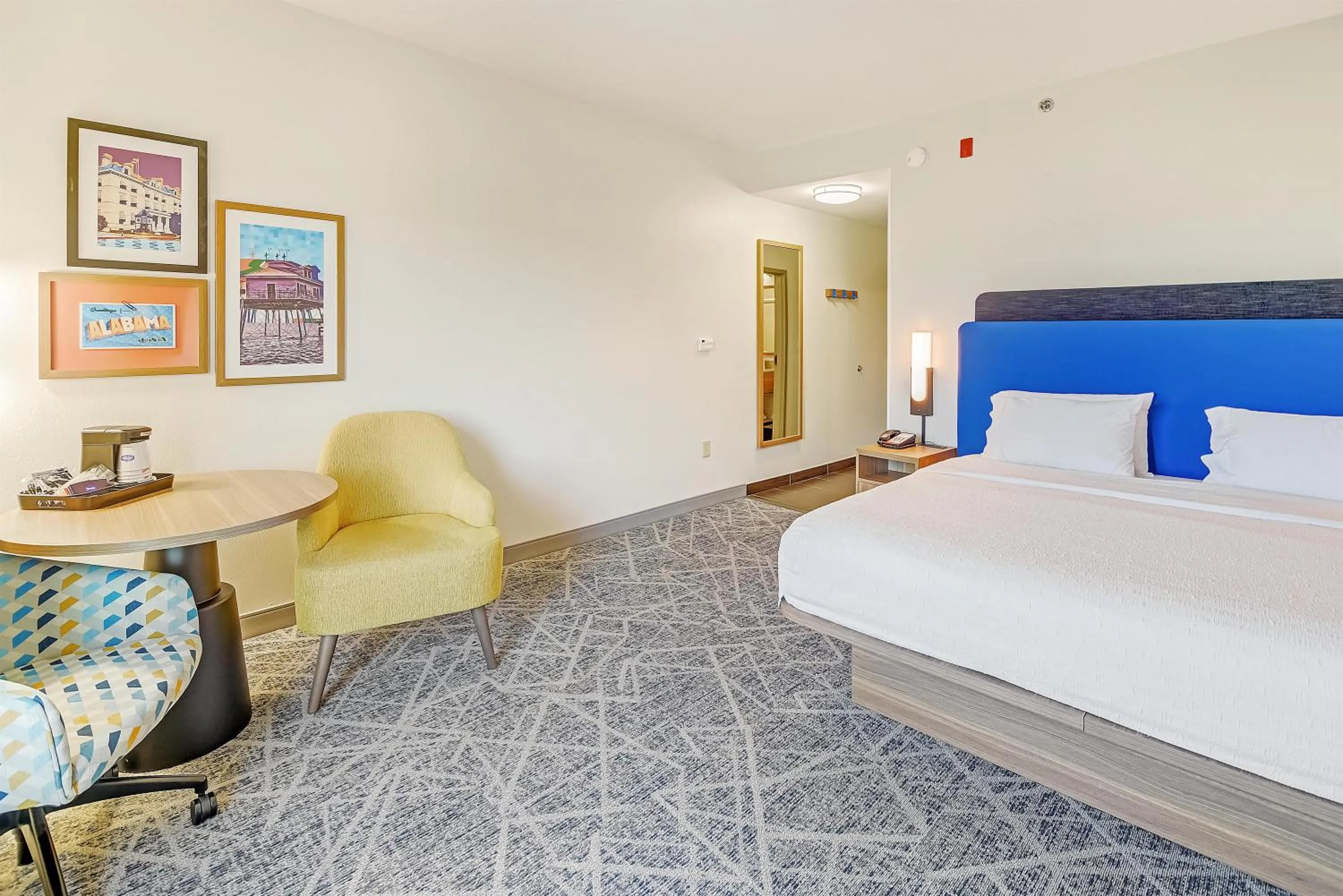 Bed in Hampton Inn Foley