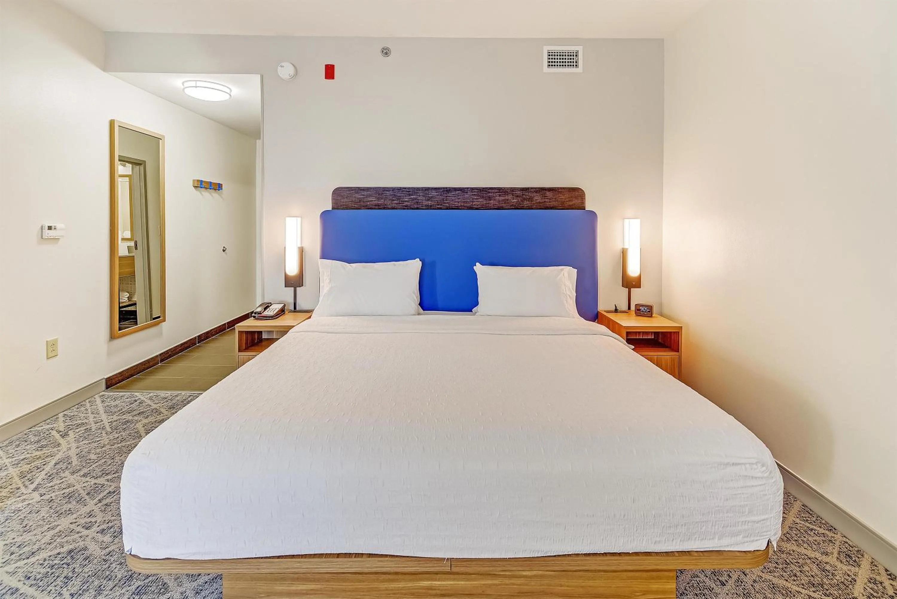 Bed in Hampton Inn Foley