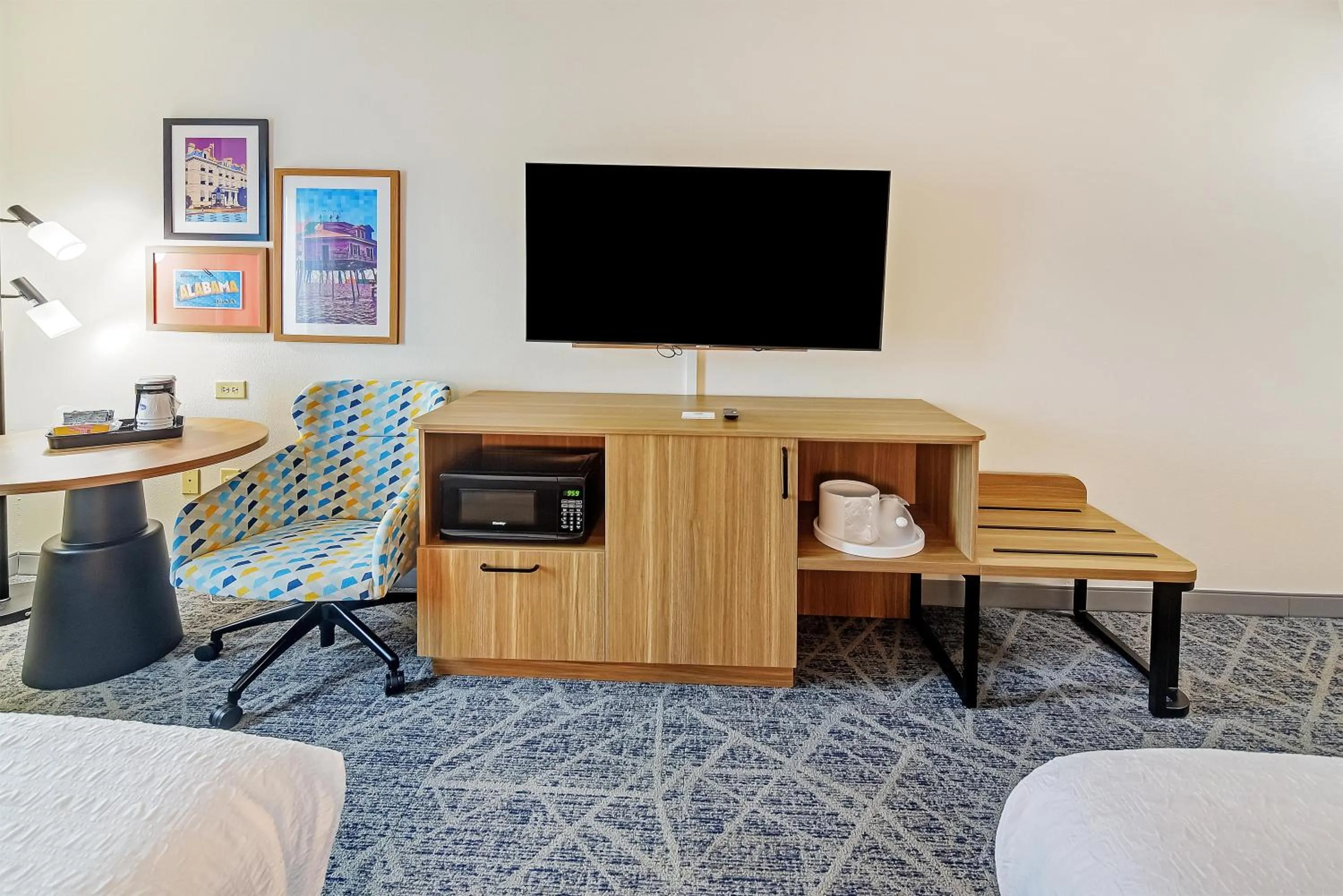 Bedroom, Bed in Hampton Inn Foley