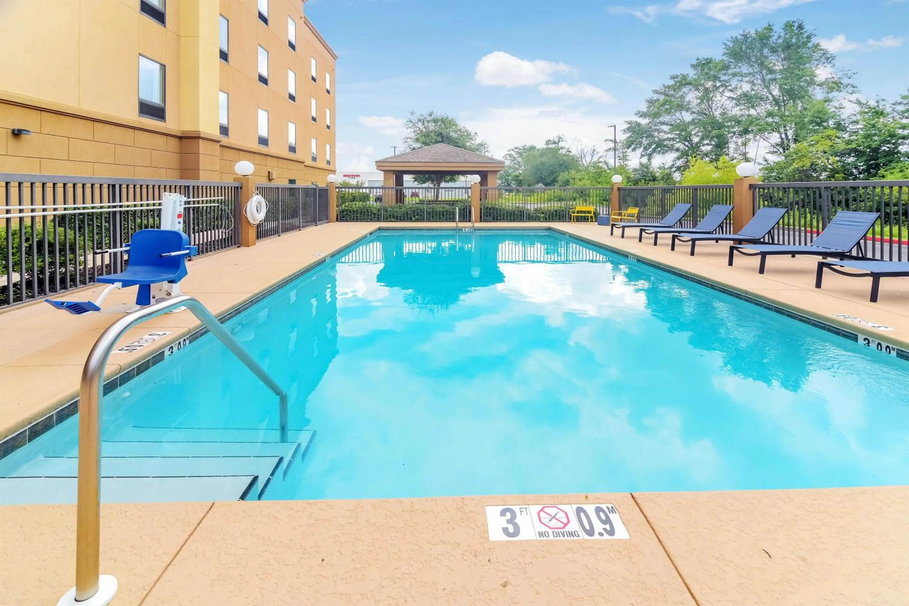 Pool view in Hampton Inn Foley