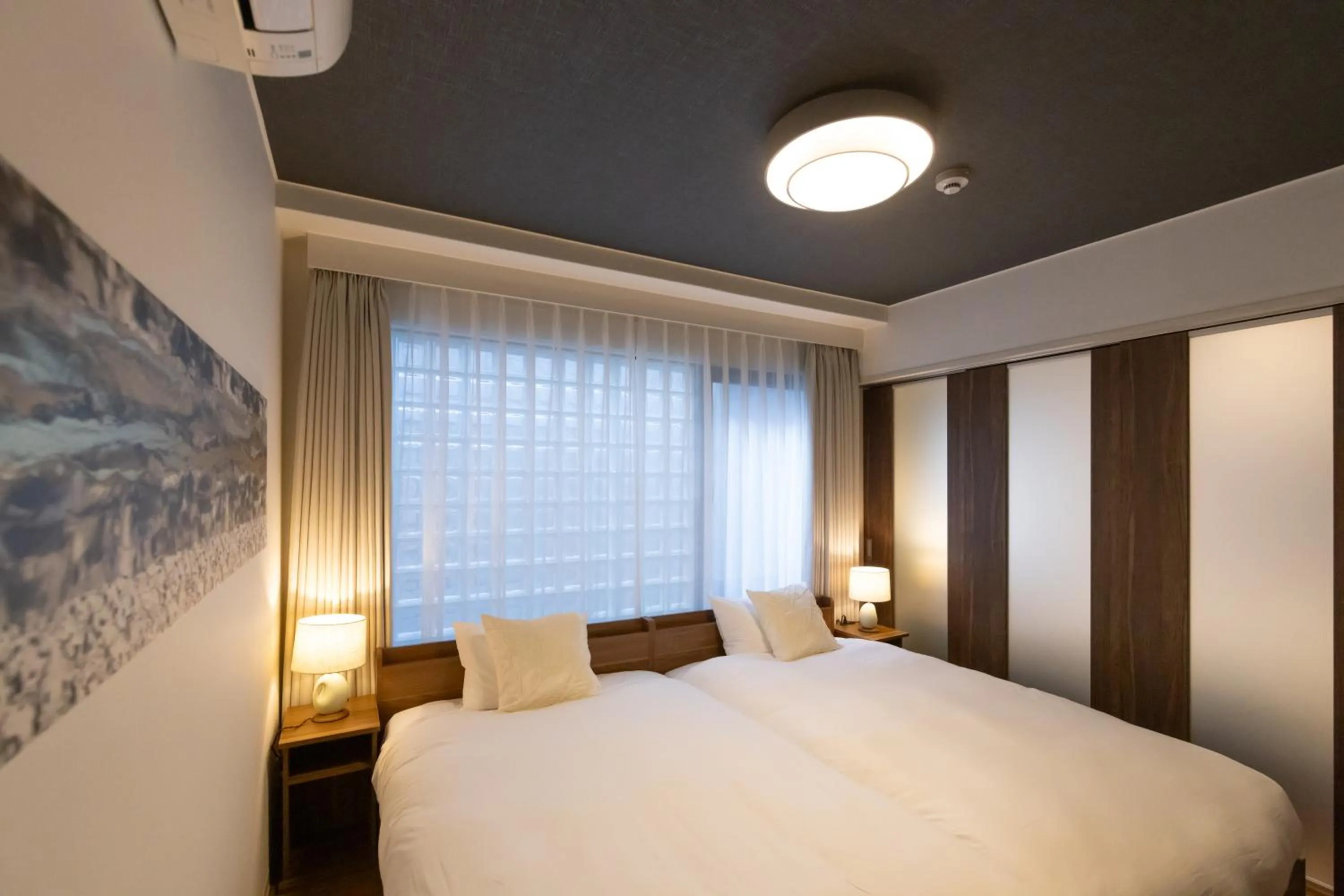 Bed in Atrium Deluxe Apartments Osaka - Self Check-In Only
