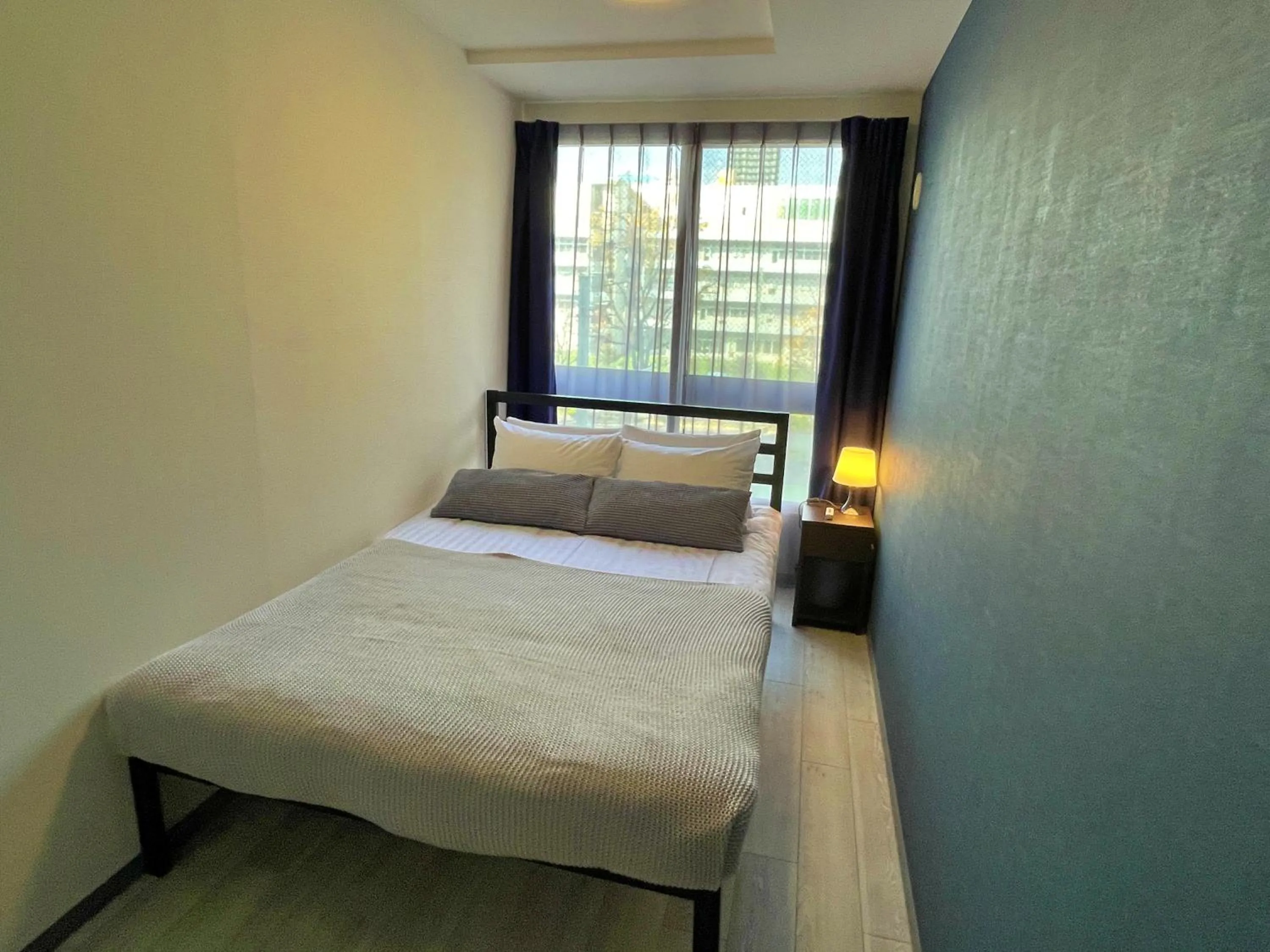 Bed in Glass Shiseikan