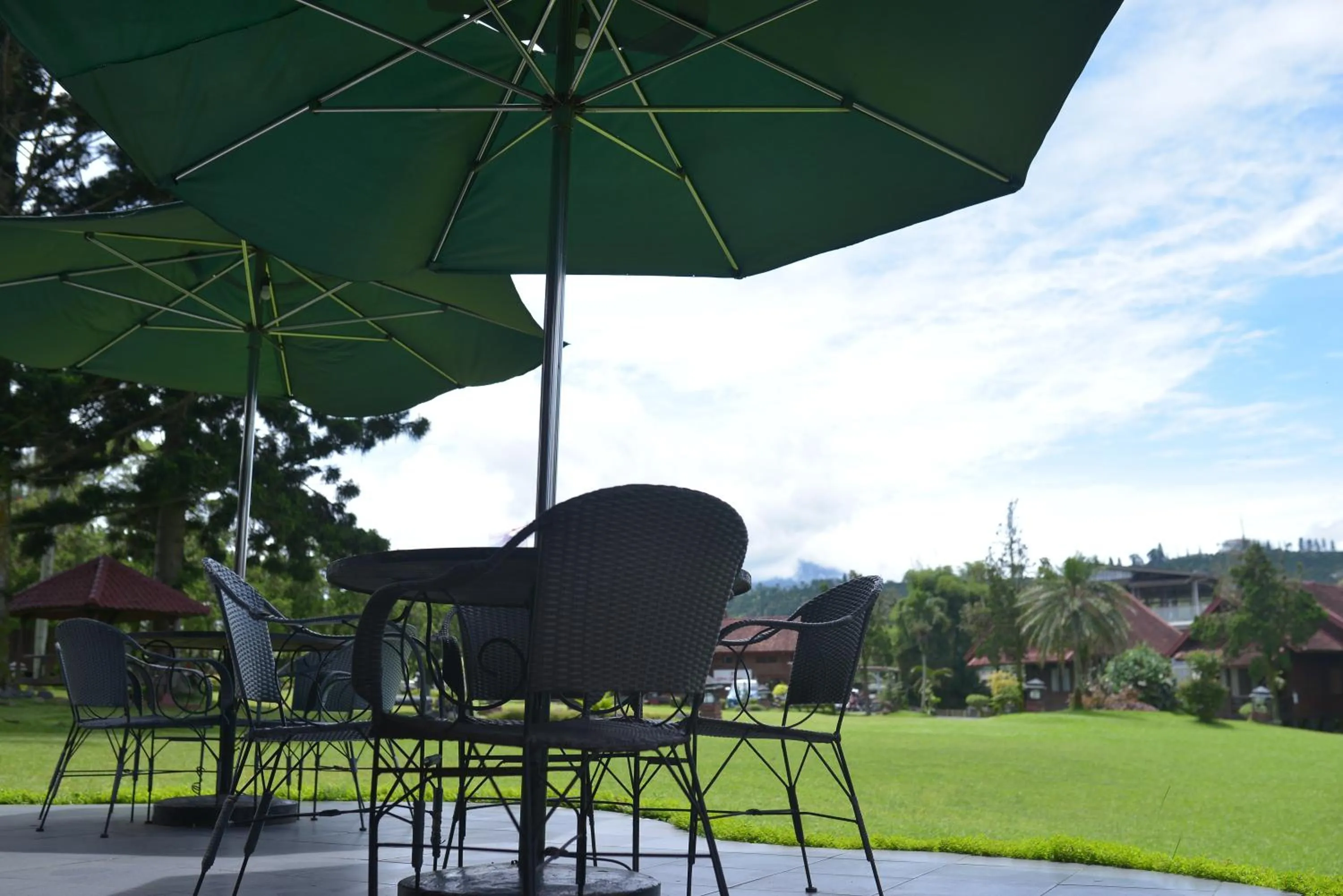 Restaurant/places to eat in Citra Cikopo Hotel & Family Cottages