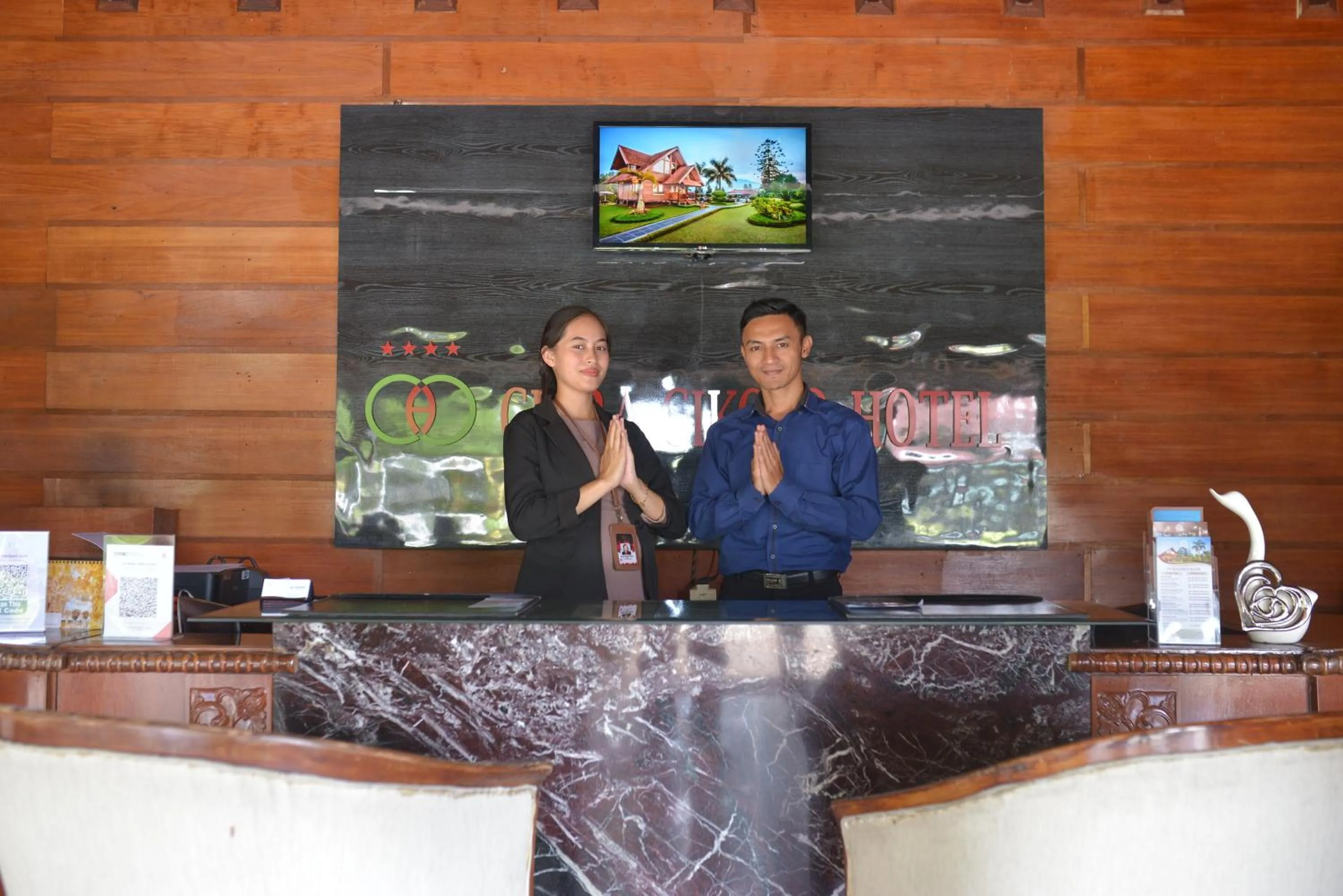 Lobby or reception in Citra Cikopo Hotel & Family Cottages