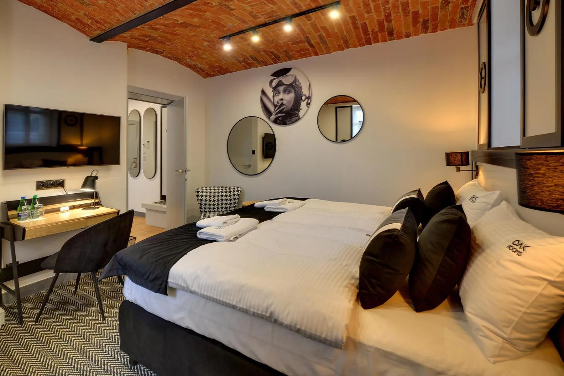 Bedroom, Bed in Restauracja RETRO