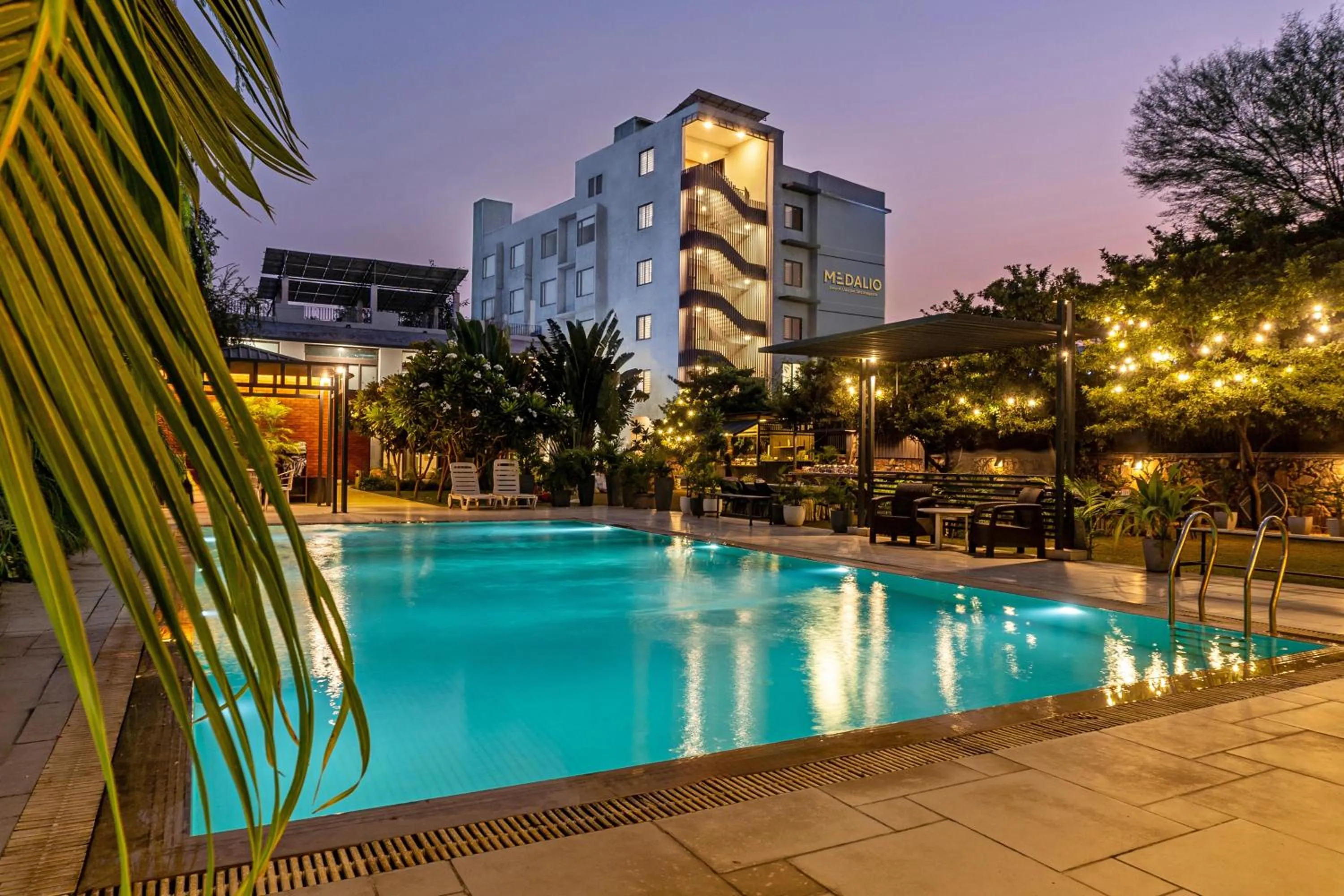 Swimming pool in Medalio Resort Udaipur Shobhagpura