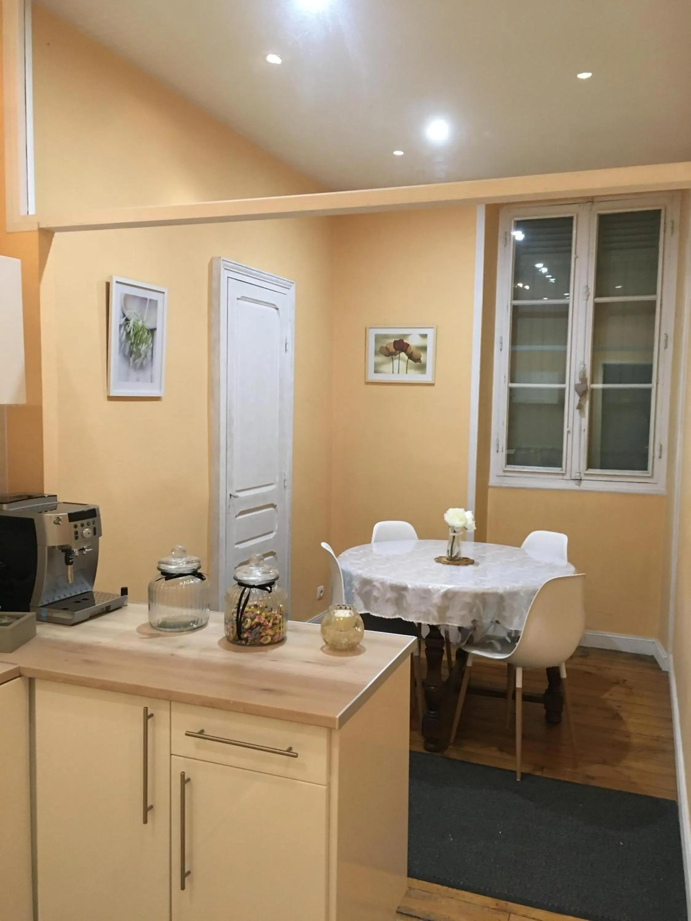 Kitchen or kitchenette in L'hommage