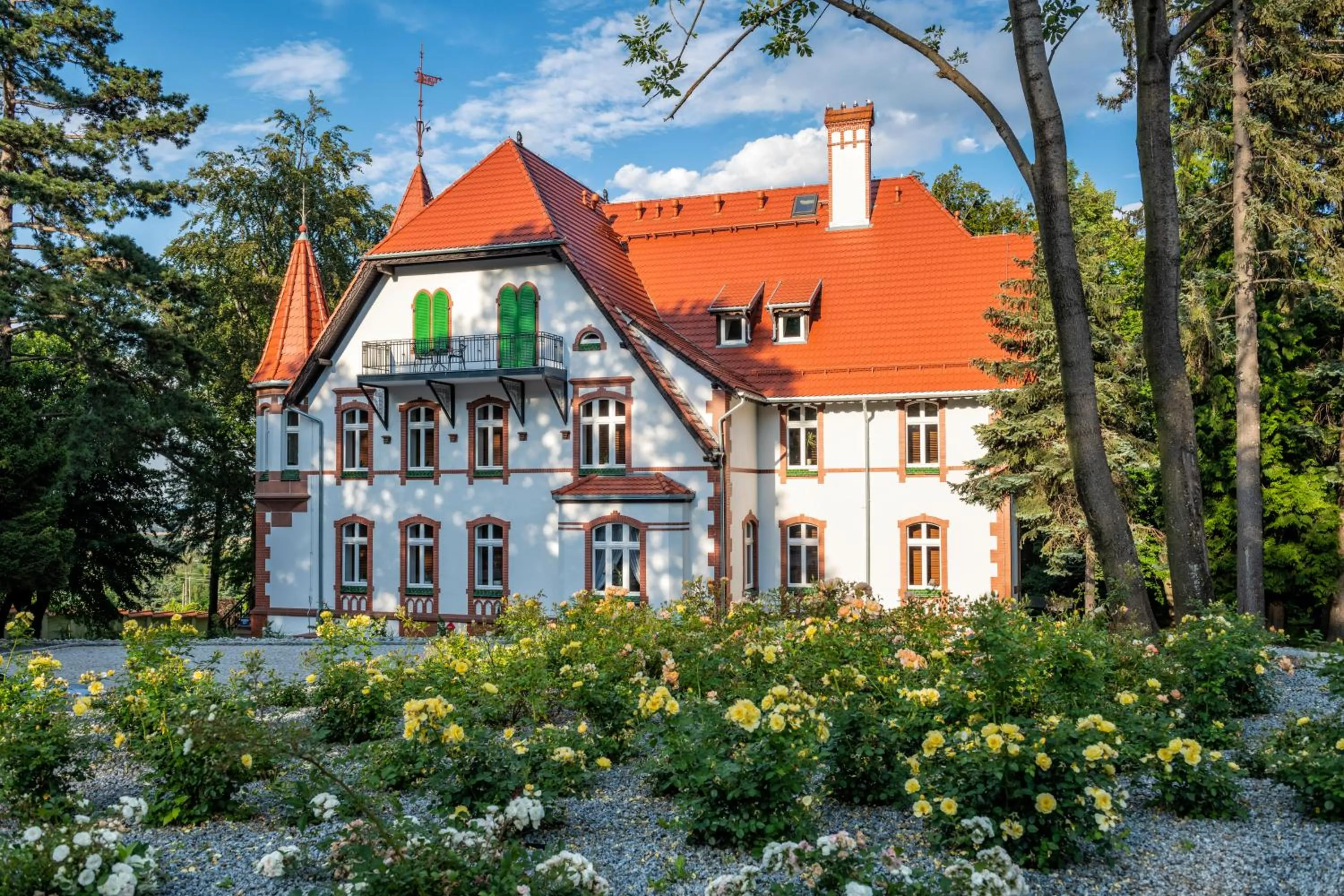 Property building in Hotel Villam