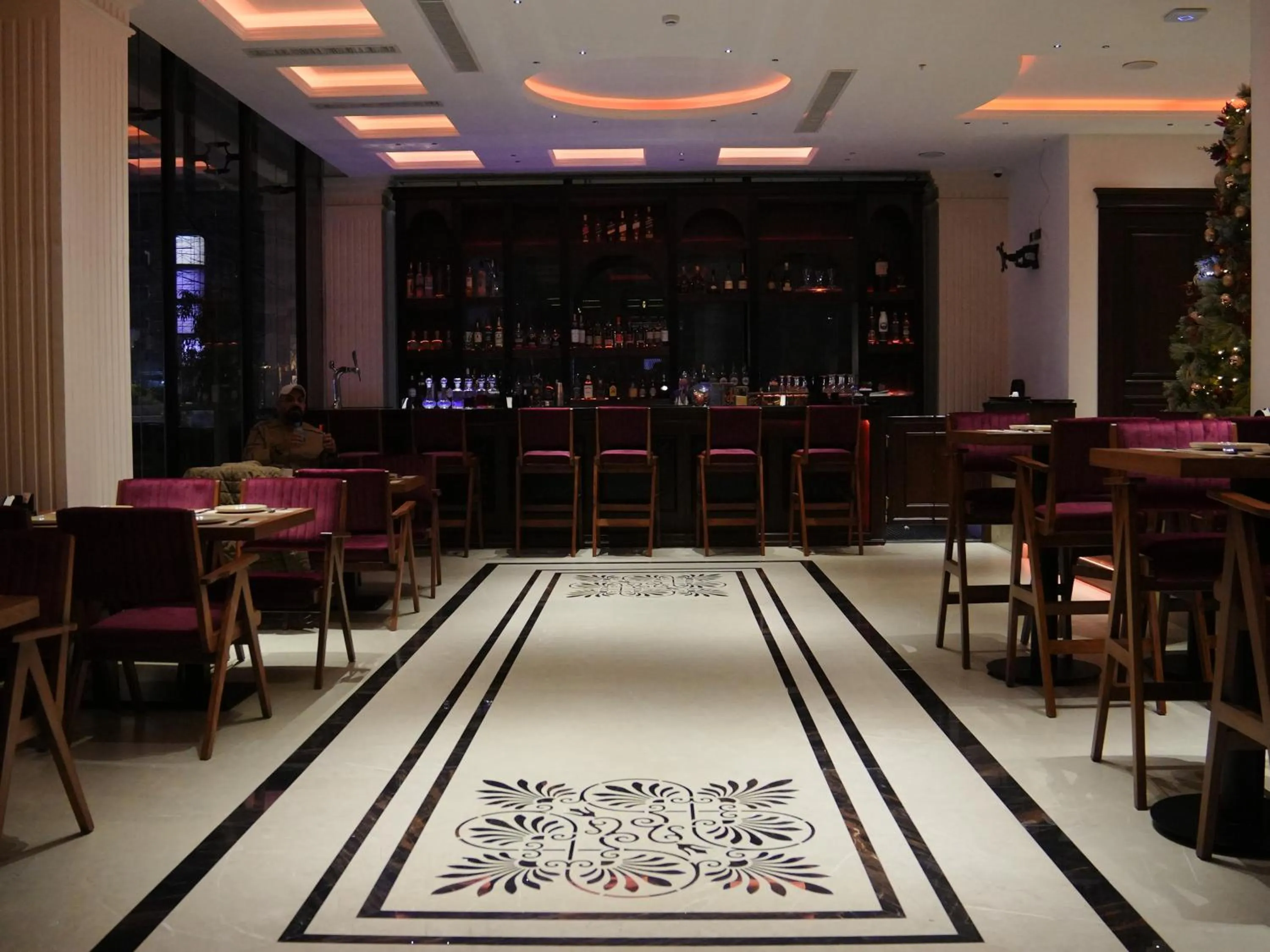 Restaurant/places to eat in Classy Hotel Erbil