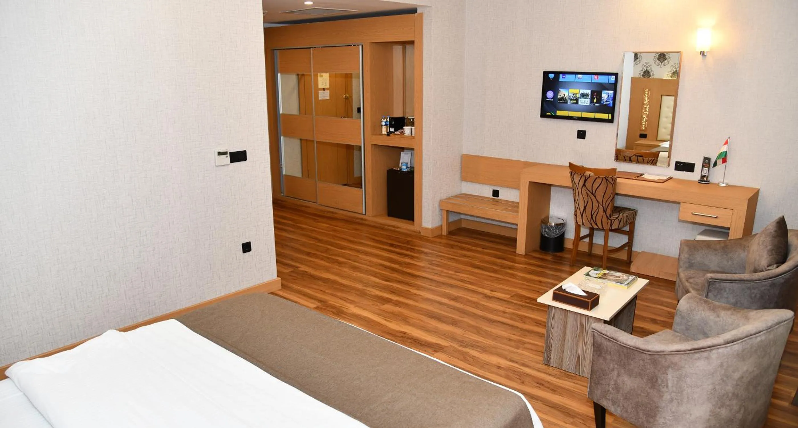 Bedroom, Bed in Classy Hotel Erbil