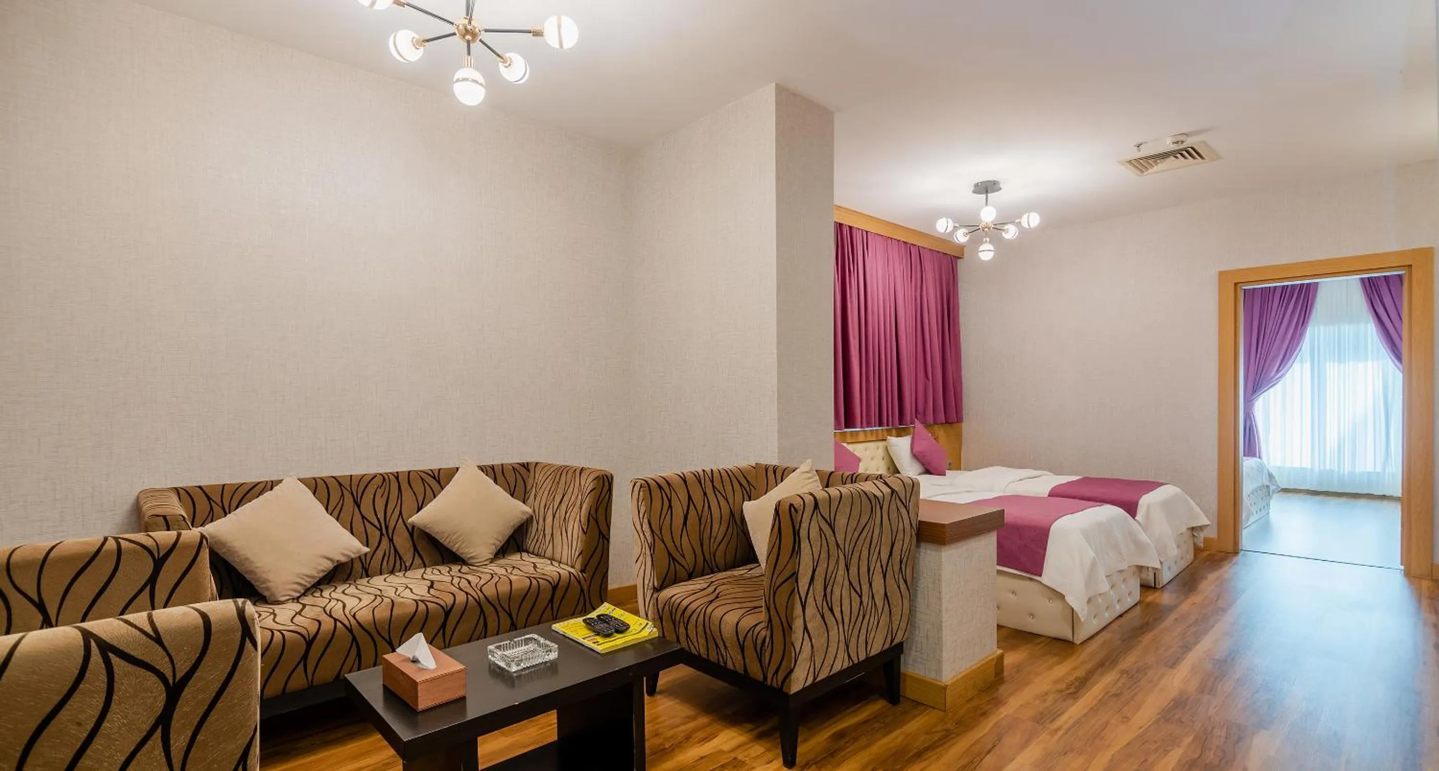 Living room, Bed in Classy Hotel Erbil