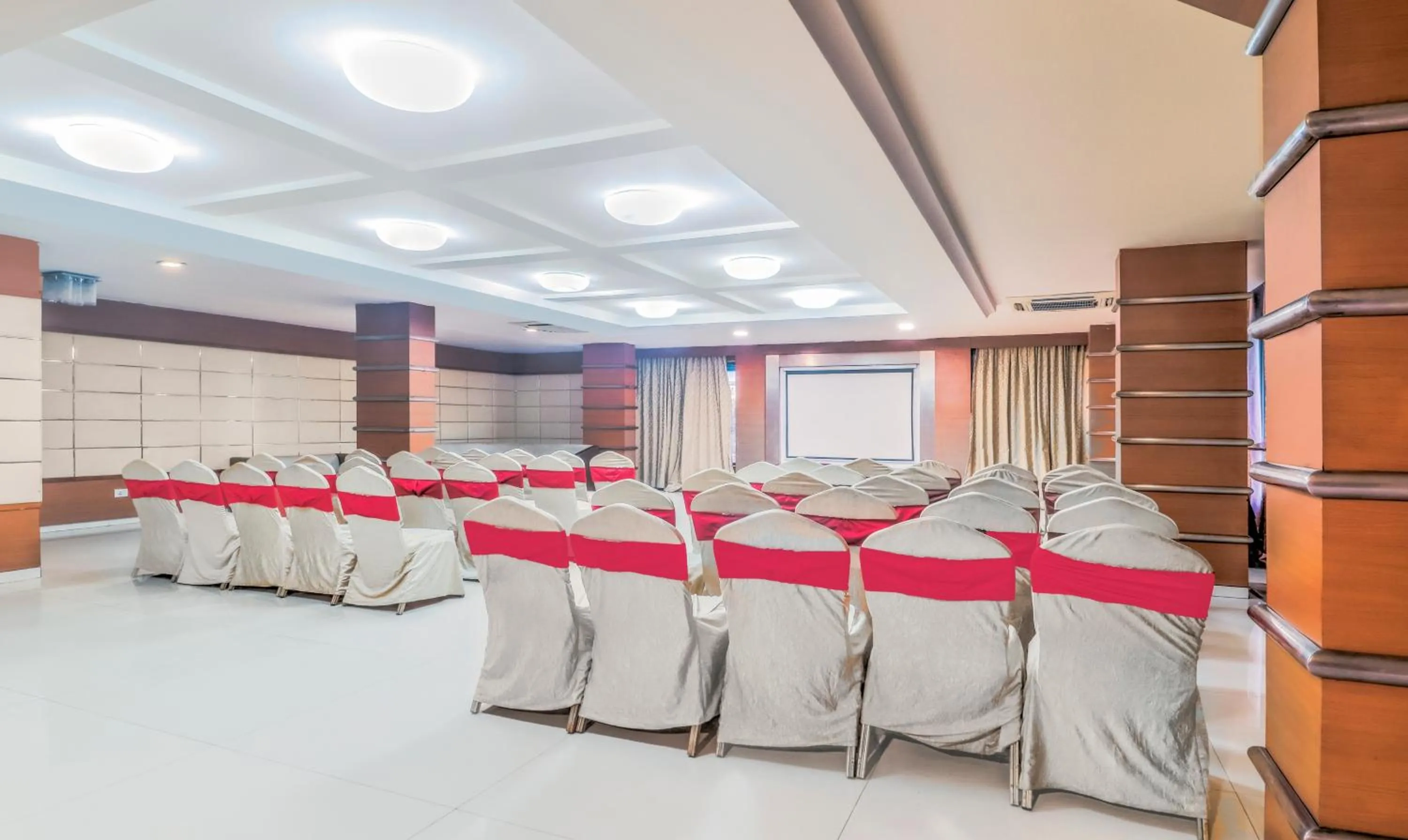 Banquet/Function facilities in Treebo Premium Metropolis