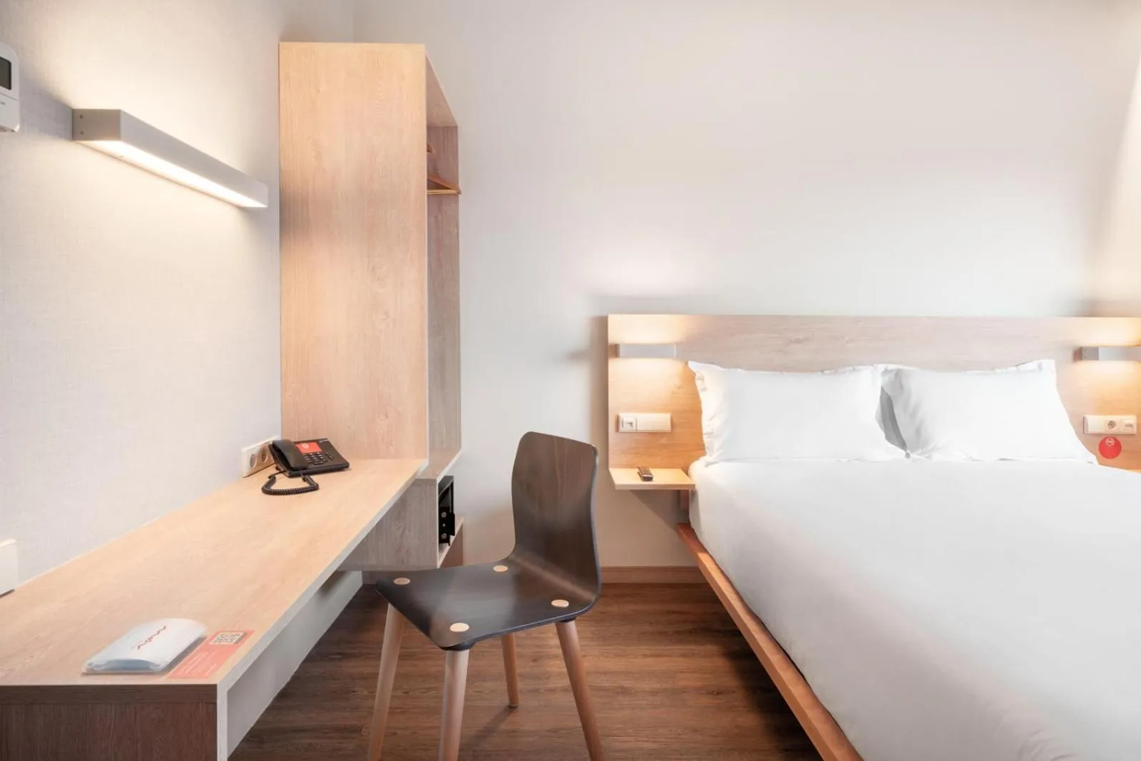 Bed in Moov Hotel Oeiras