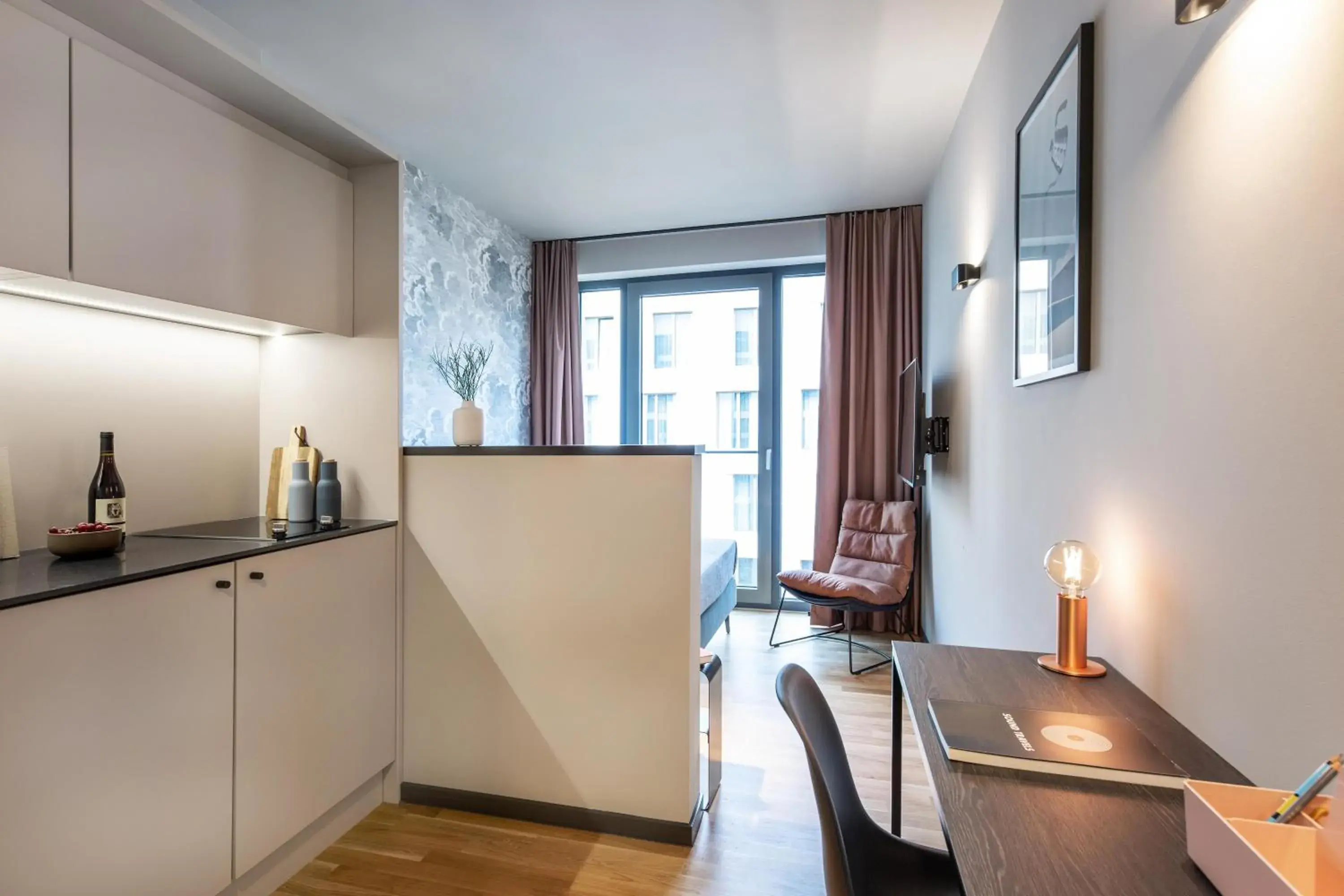 Extra Smart Apartment with Queen Bed and Kitchen in ipartment Darmstadt HOME by Best Western Extra Smart Apartment with Queen Bed and Kitchen in ipartment Darmstadt HOME by Best Western