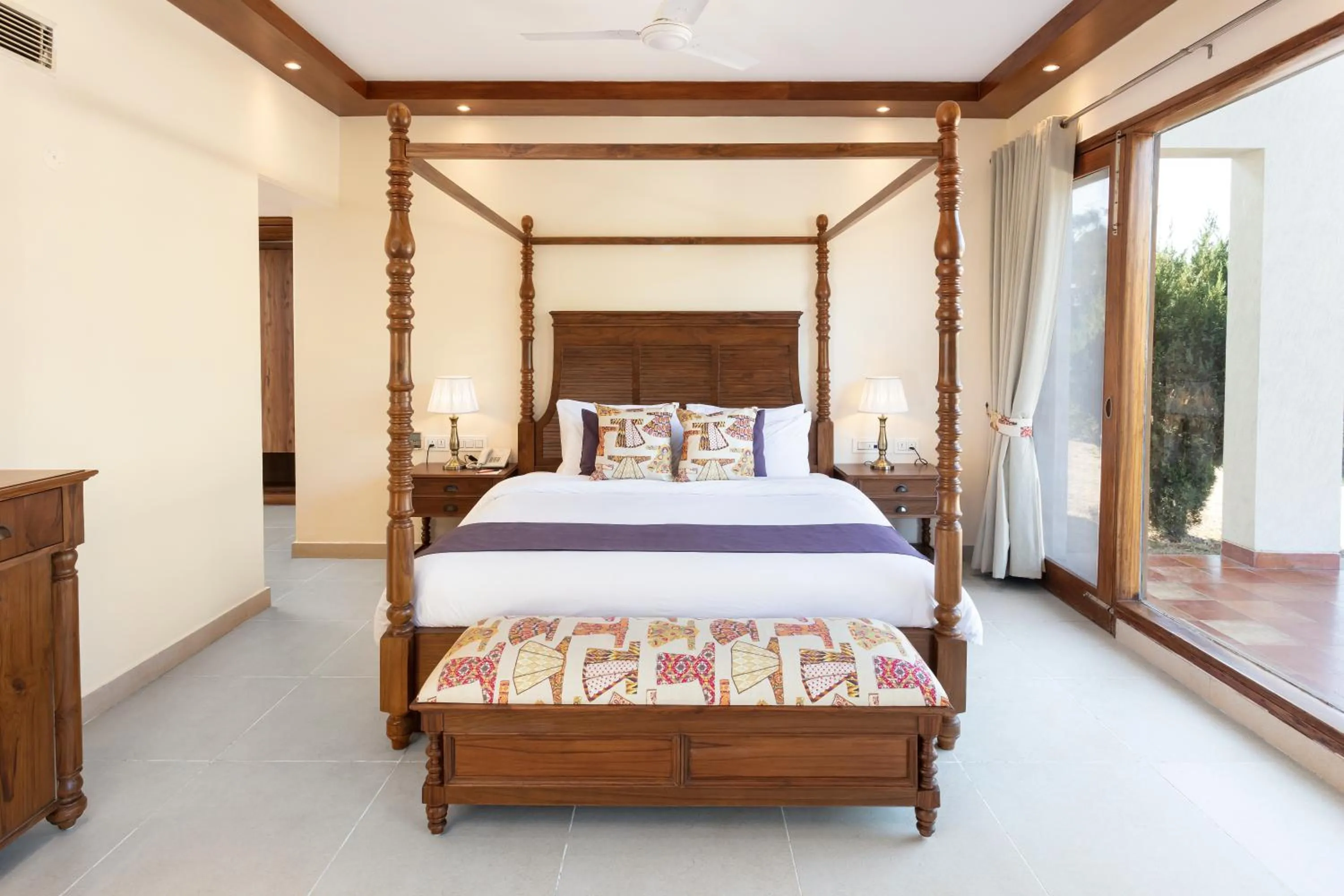 Bed in Suryavilas Luxury Resort & Spa
