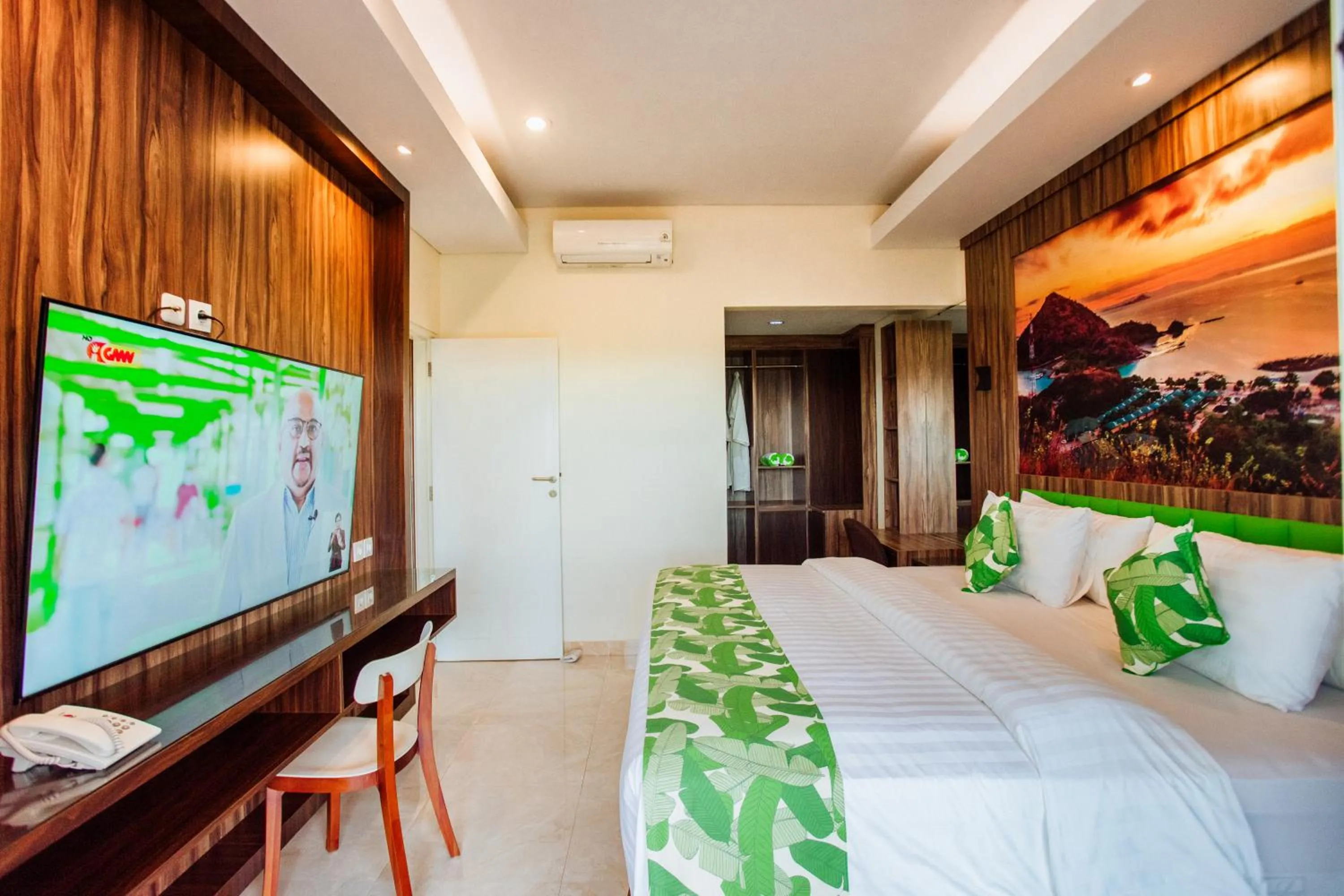 Bed in Sylvia Hotel & Resort Komodo