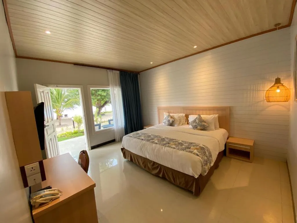 Bed in Sylvia Hotel & Resort Komodo