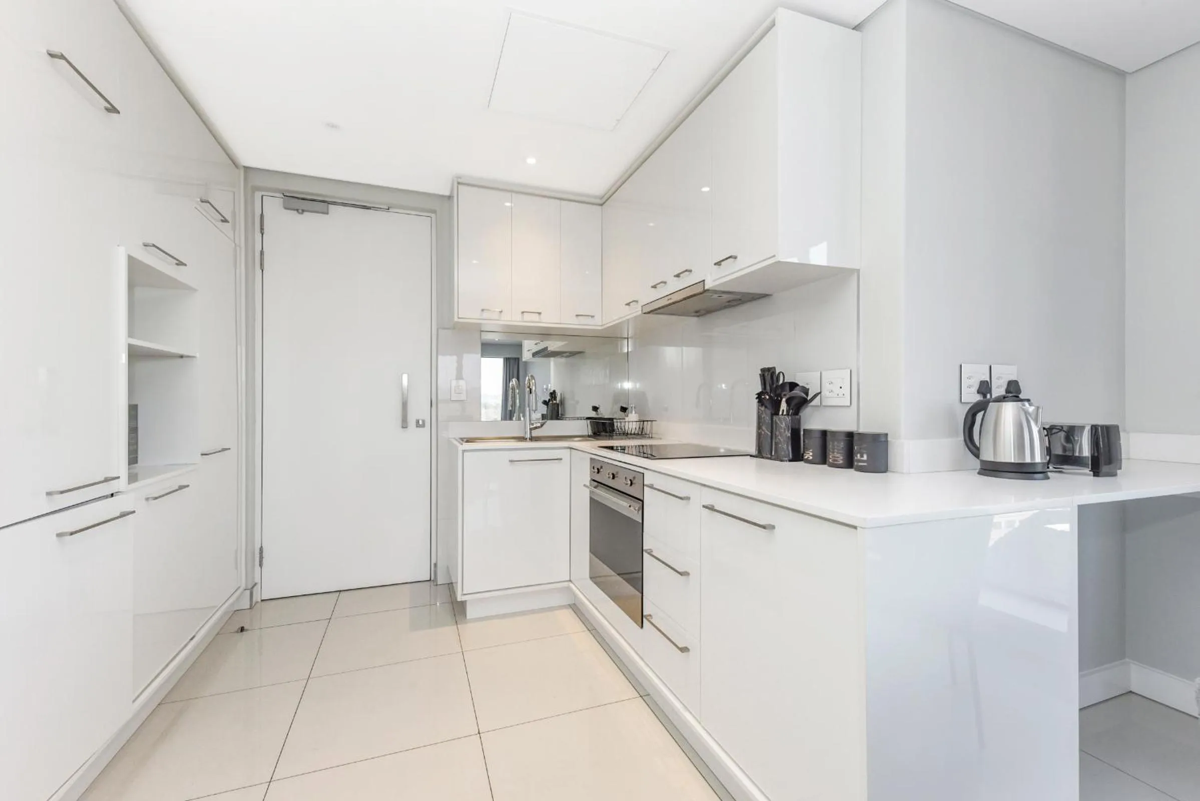 Kitchen or kitchenette in The Park Central Residence - WITH GENERATOR