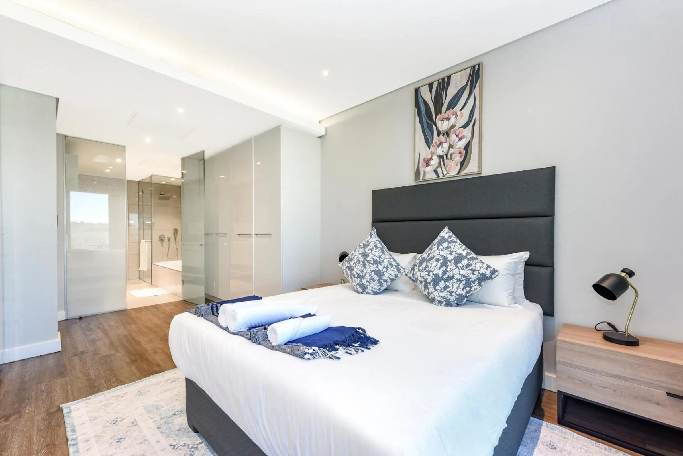 Bedroom, Bed in The Park Central Residence - WITH GENERATOR