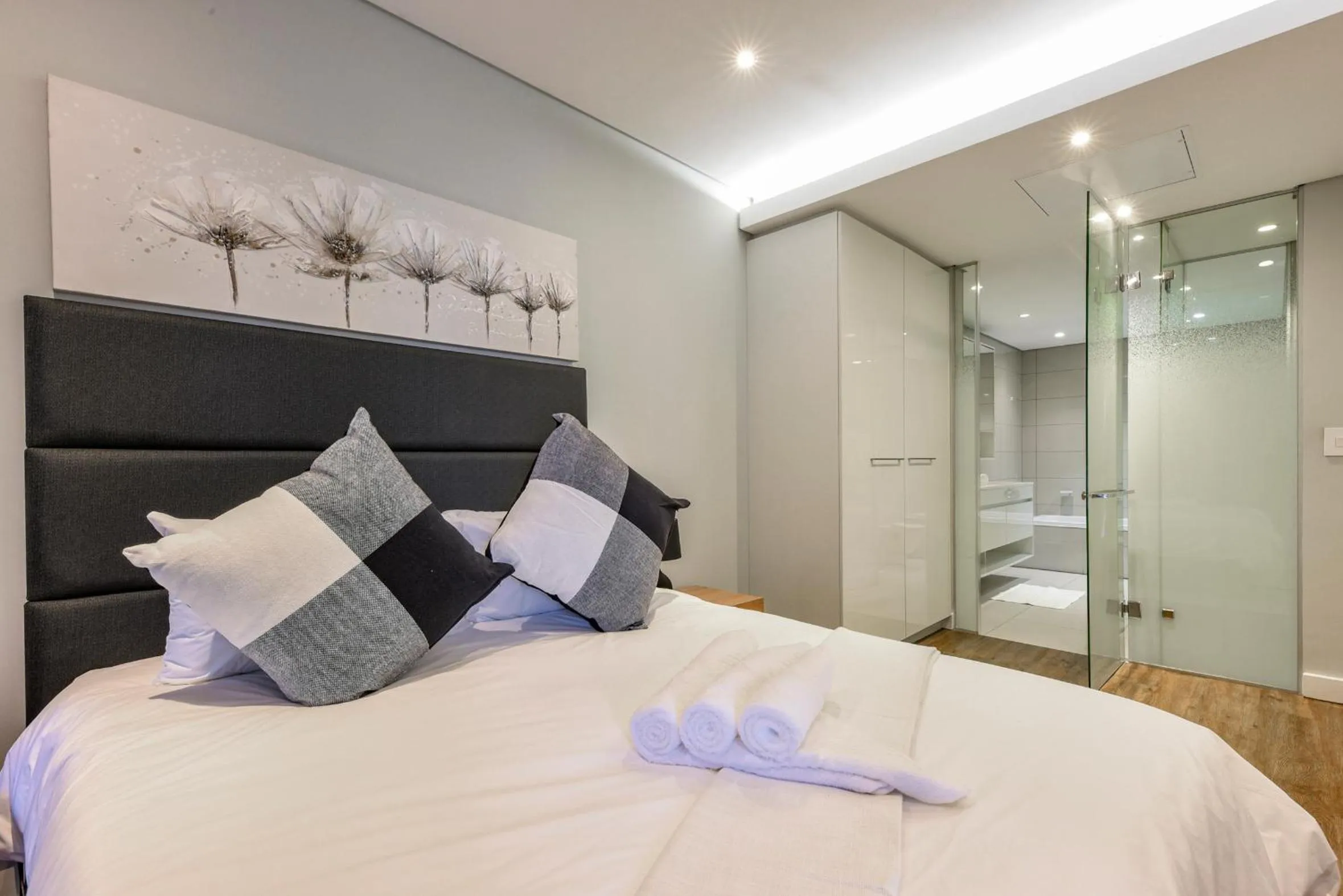 Bedroom, Bed in The Park Central Residence - WITH GENERATOR