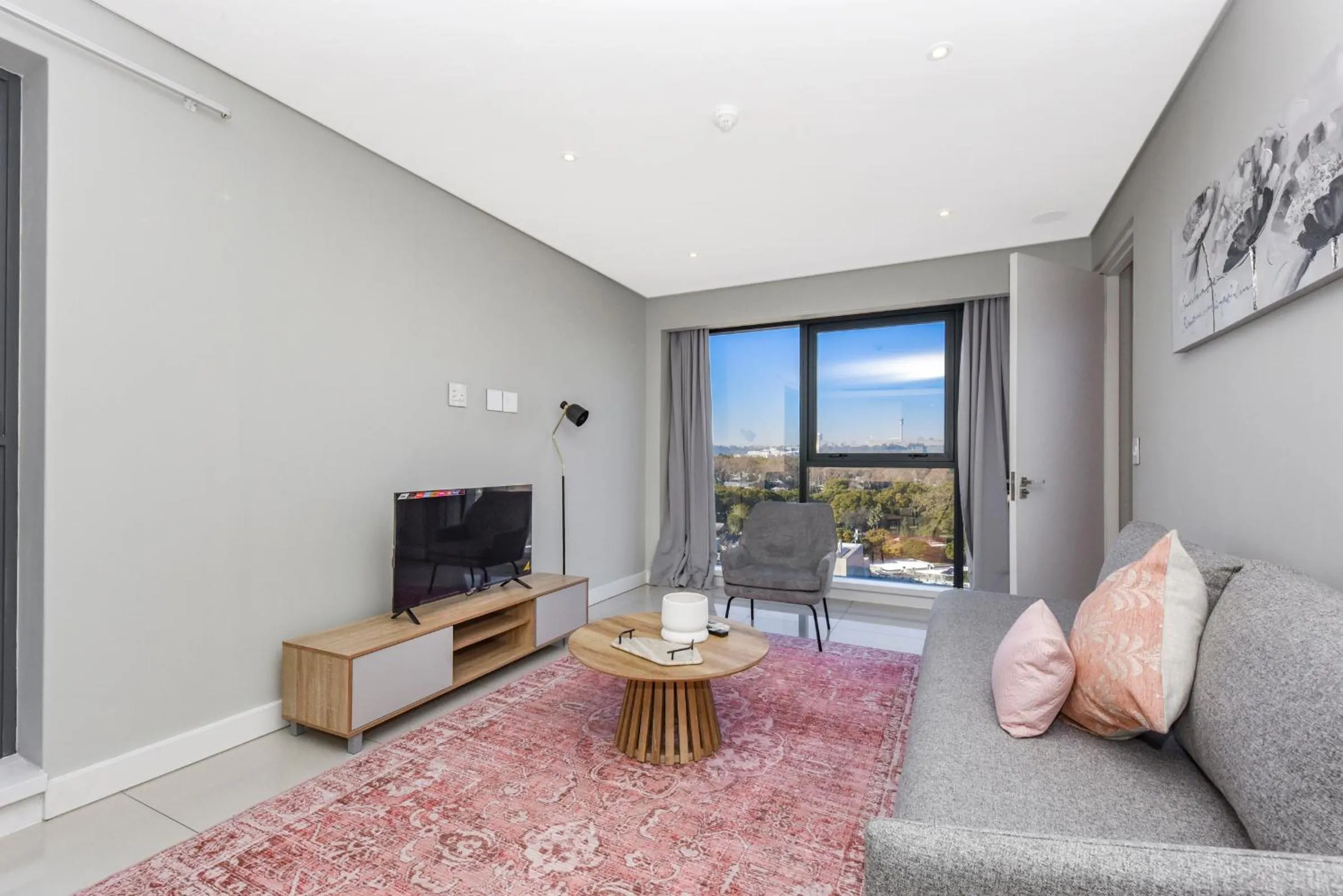 TV and multimedia in The Park Central Residence - WITH GENERATOR