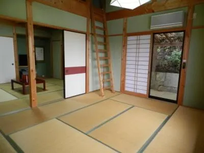 Decorative detail in Hiogiso