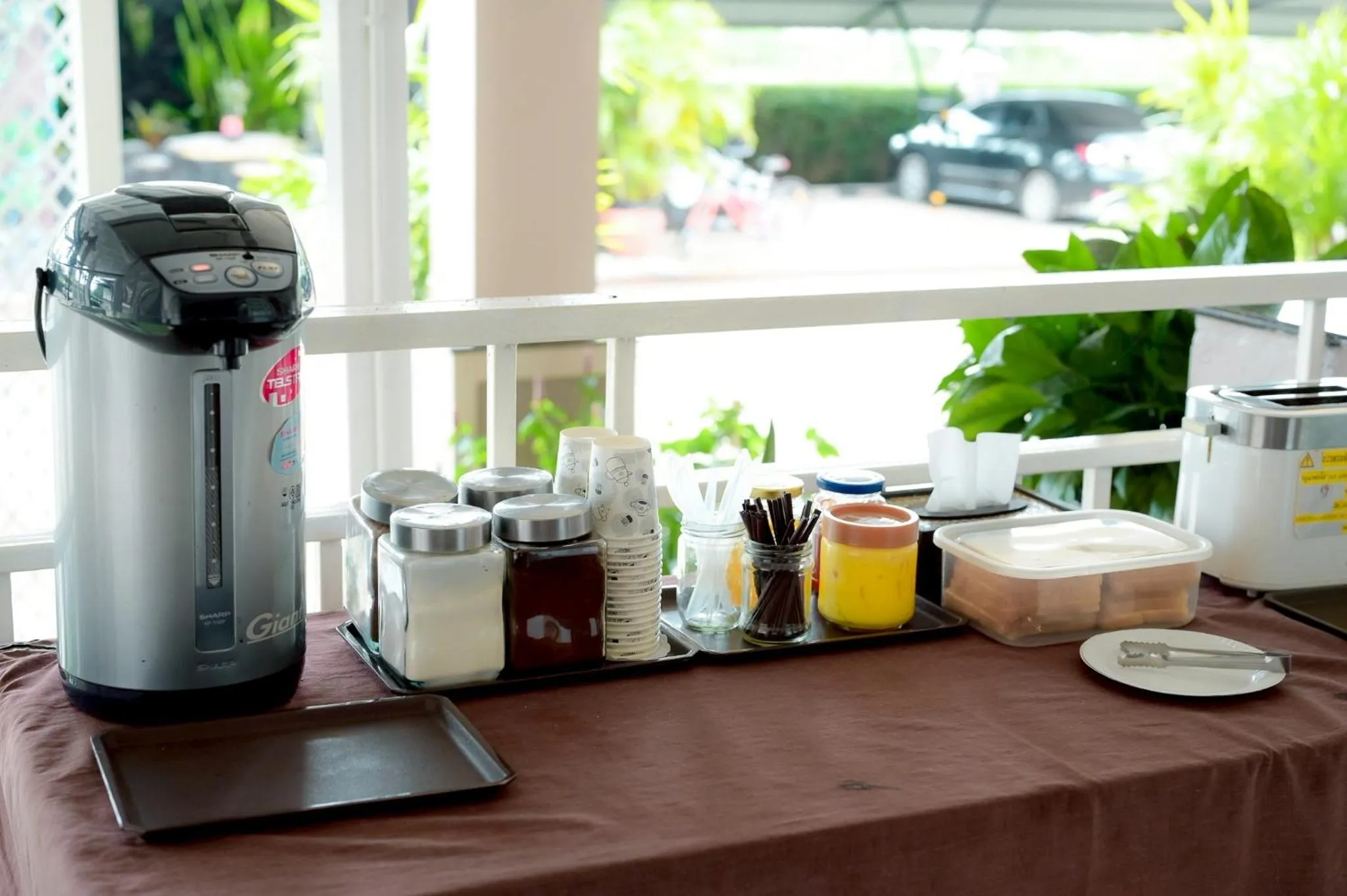 Food and drinks in Chiangkham Grand Villa - SHA Certified