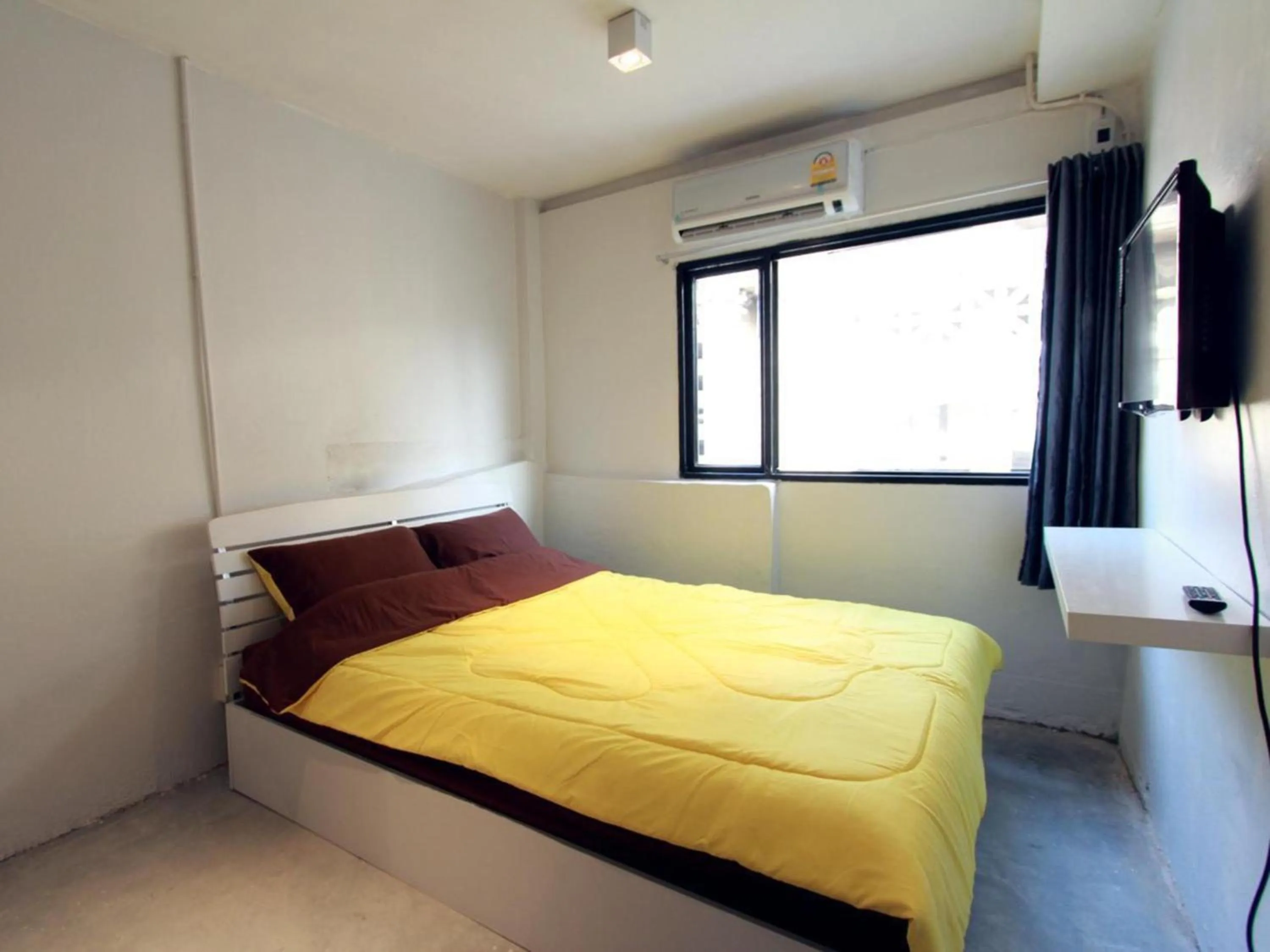 Bedroom, Bed in Bangkok Hub Hostel