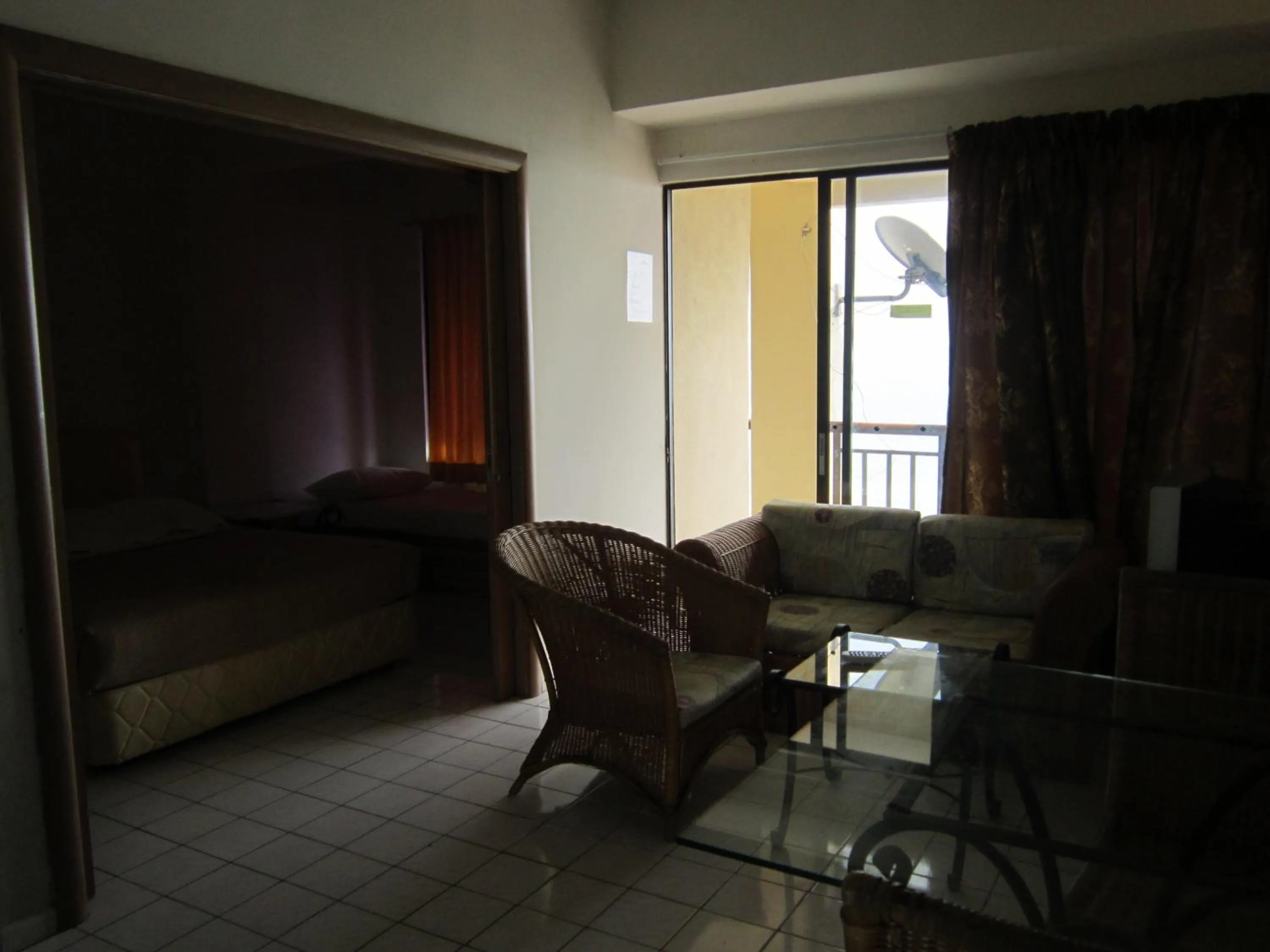 Seating area in Paradise Lagoon Apartment