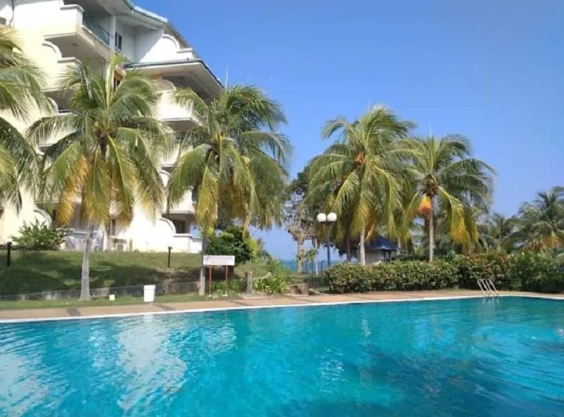 Swimming pool in Seri Bulan Condo