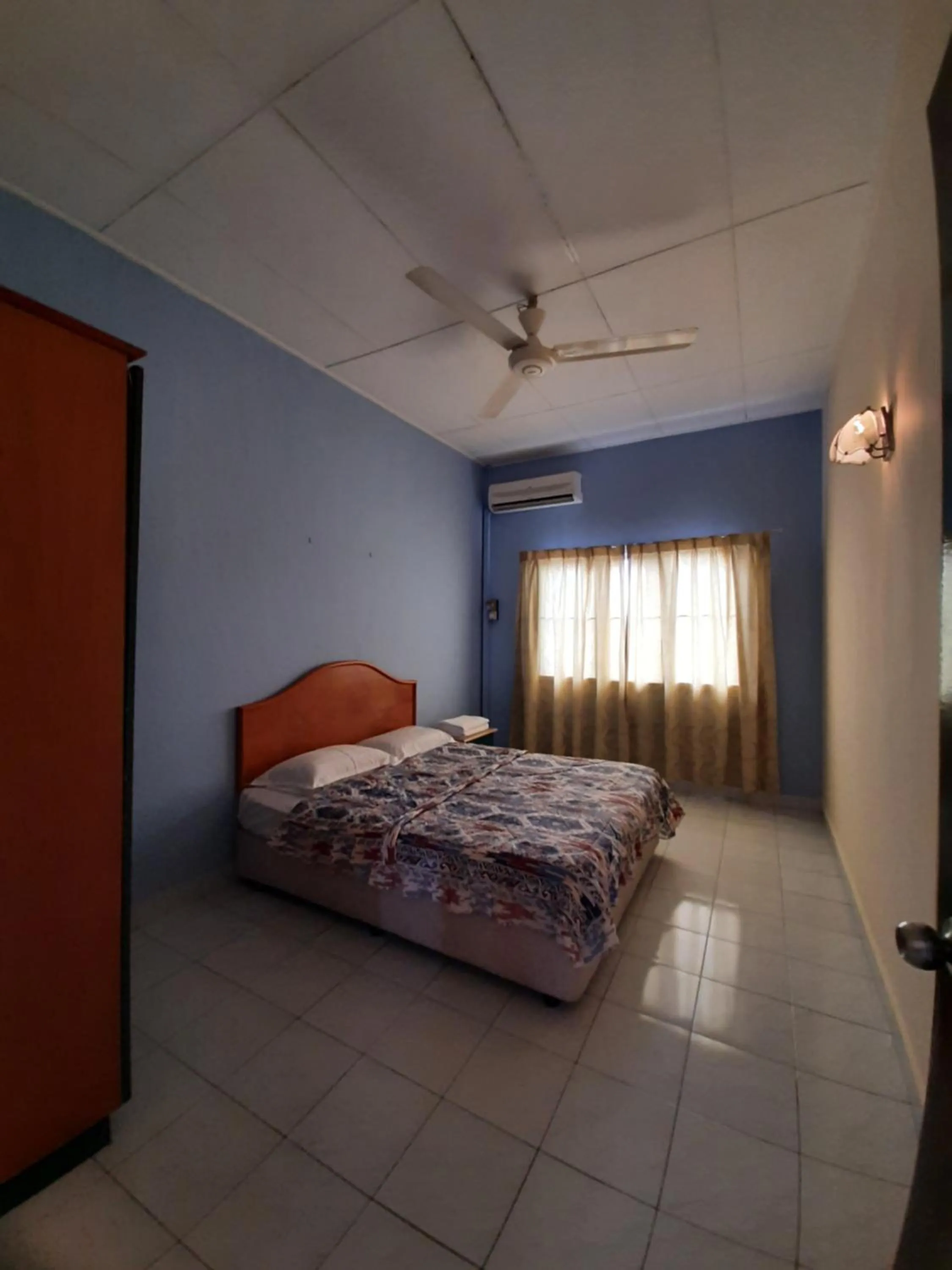 Bedroom, Bed in Seri Bulan Condo